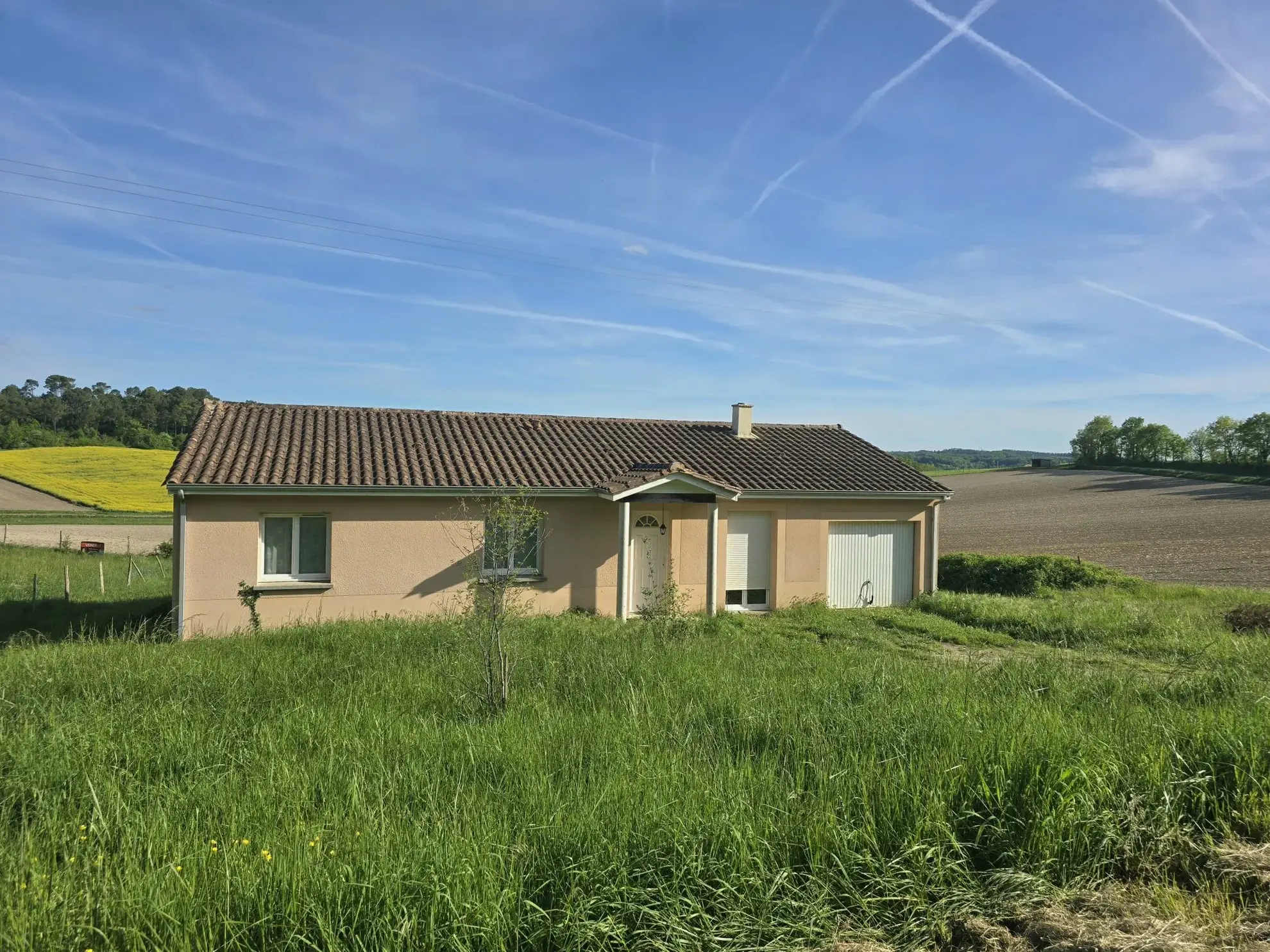 Pavillon 3 chambres avec superbe vue à Bonnes, proximité Saint Aulaye