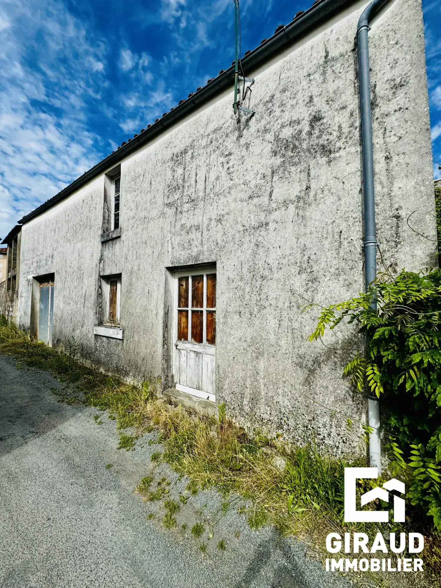 Garage ou Grange à réhabiliter à Le Langon - Potentiel de transformation