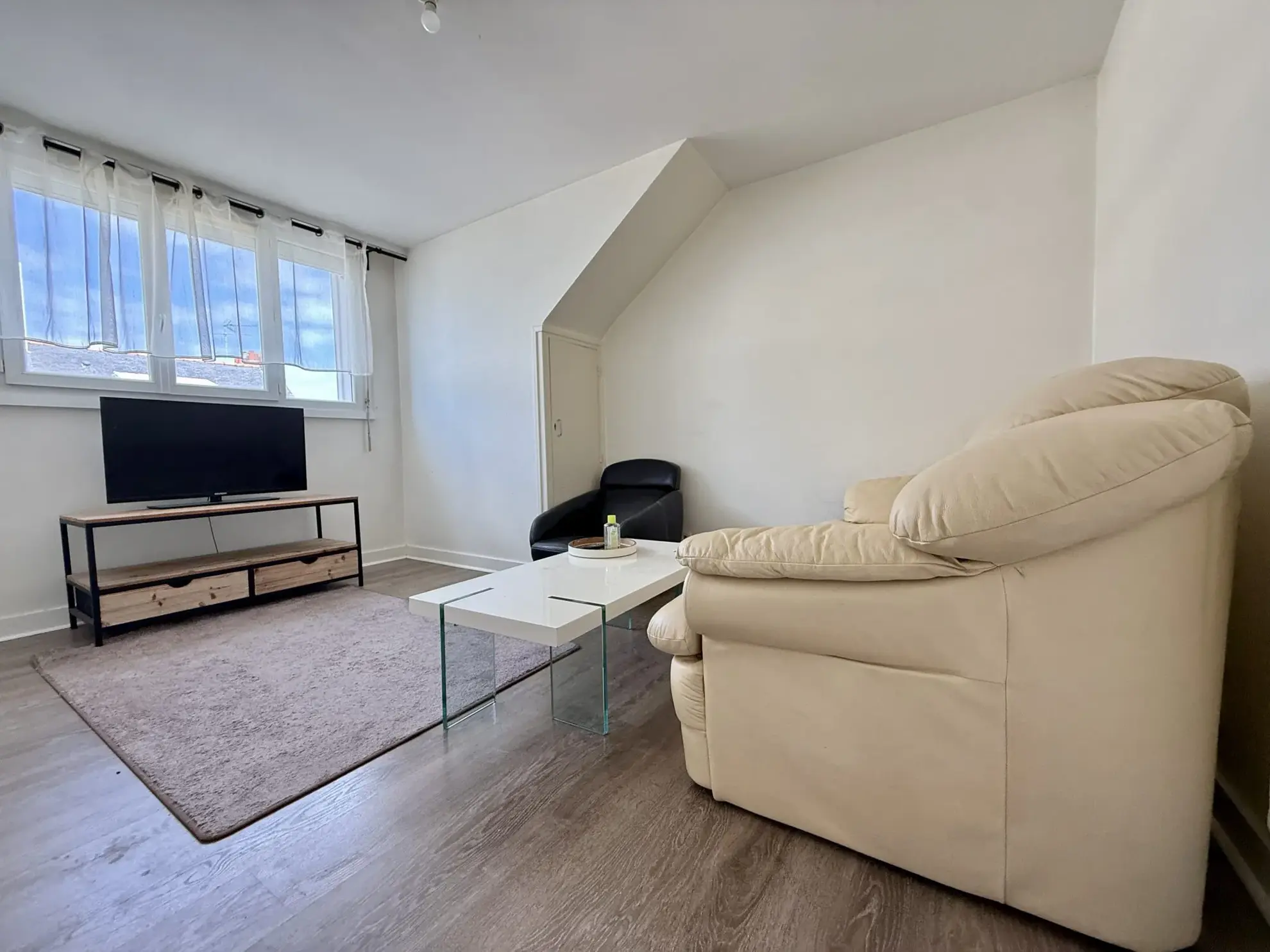 Appartement T2 à Lanester avec cave, proche commerces et transports