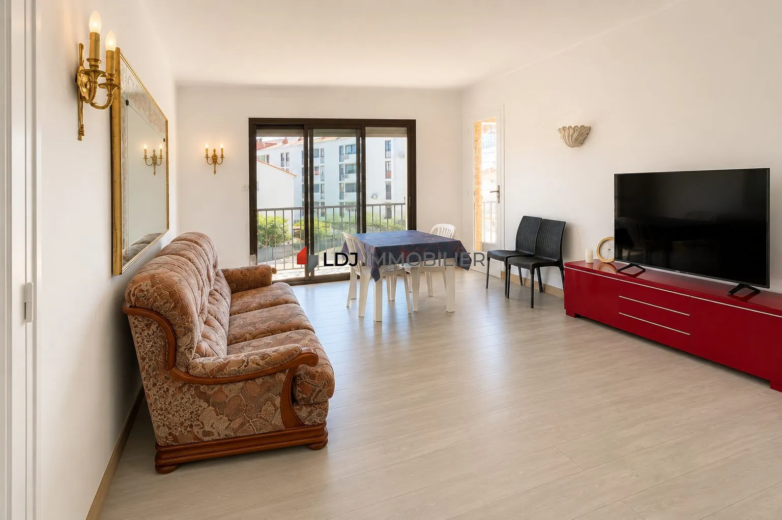 Appartement T4 à Perpignan avec garage, cave, Balcons, et excellent emplacement