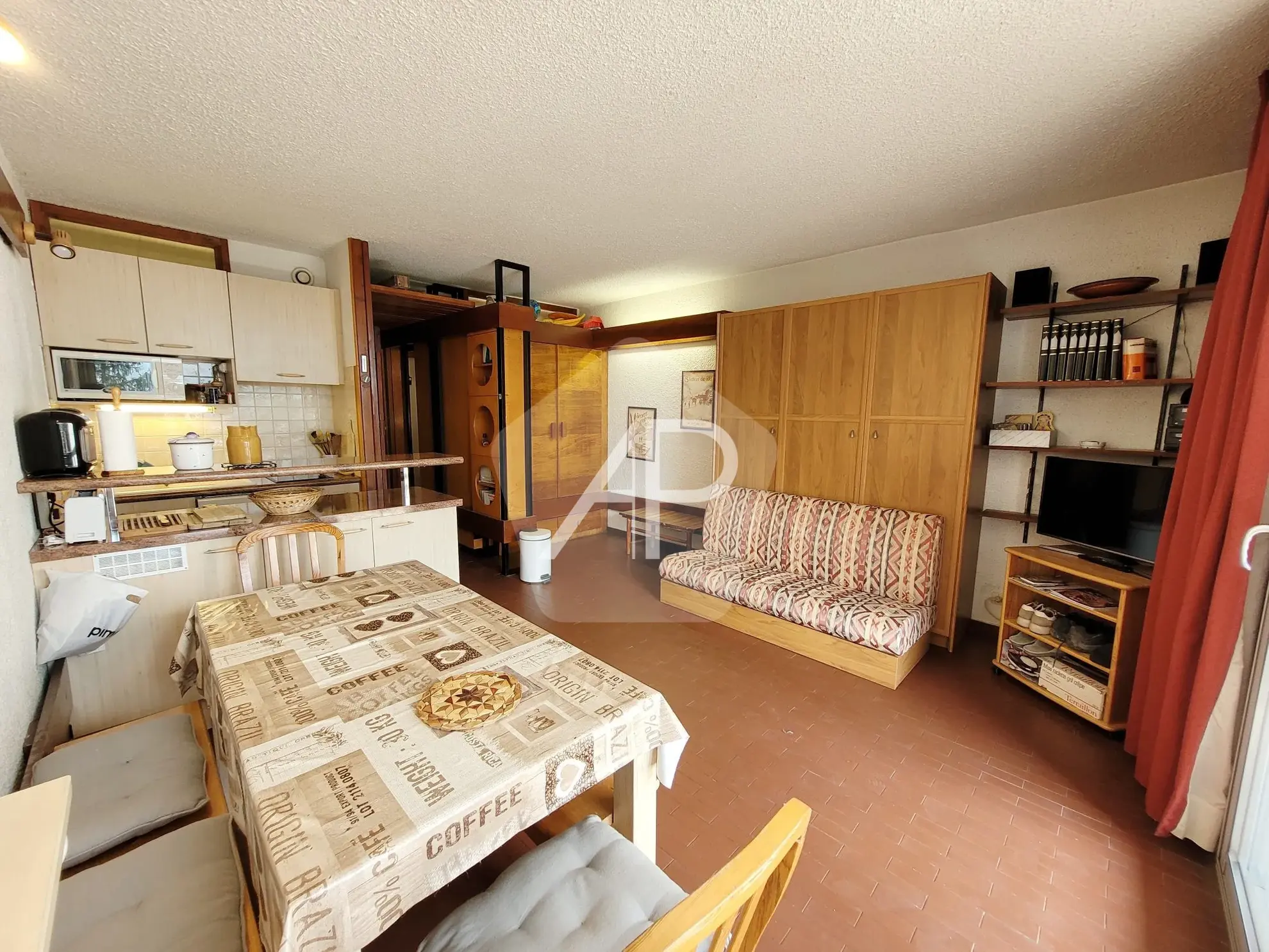 Studio avec coin montagne et terrasse sud à Serre-Chevalier 1350