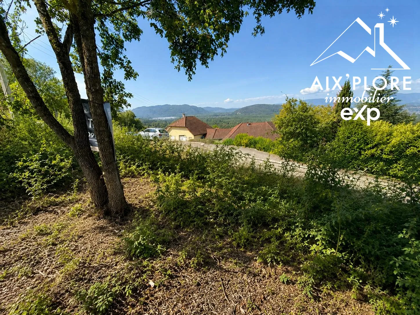 Terrain constructible de 1320 m² à Ruffieux avec vue sur la Chautagne