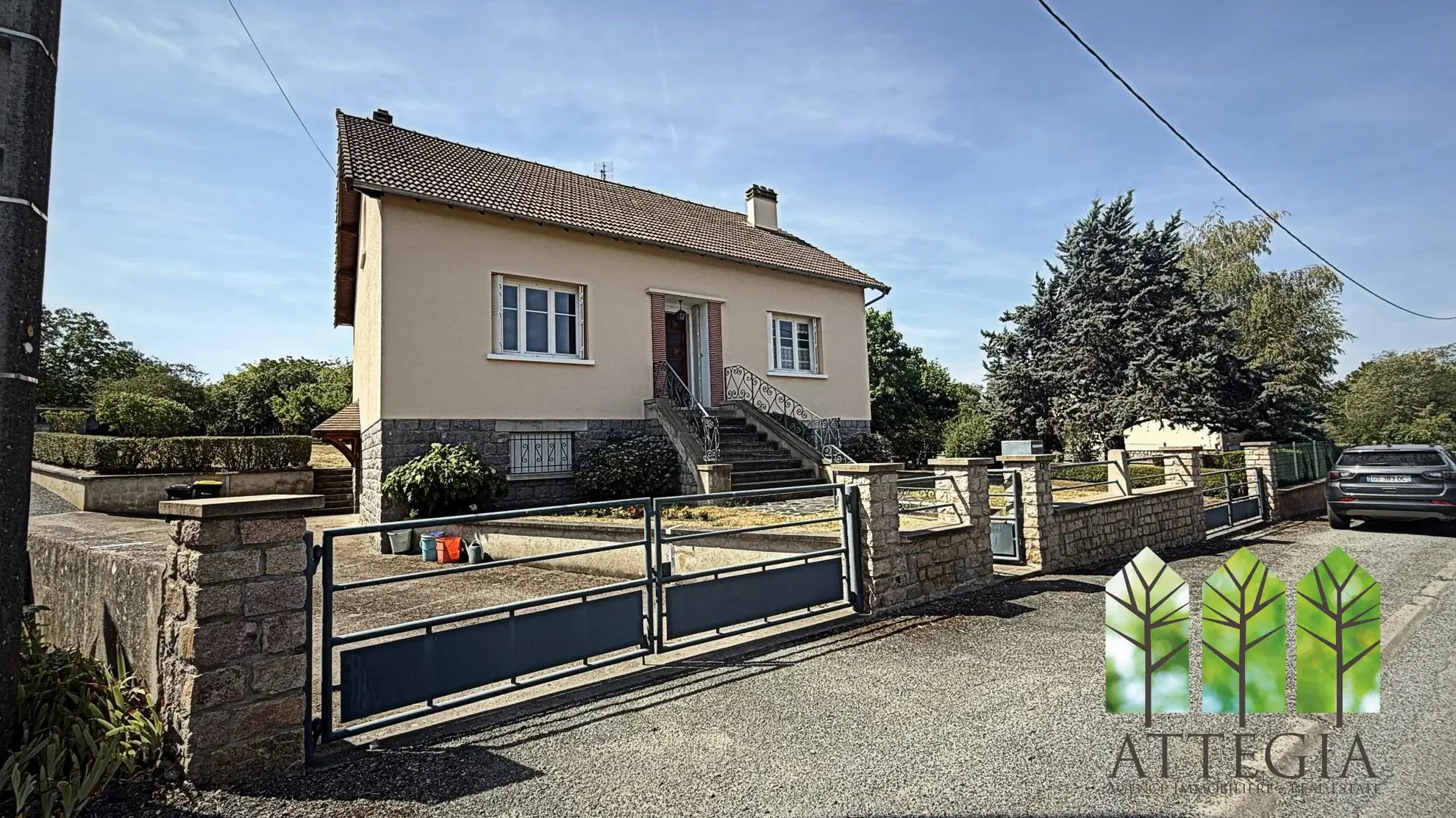 Maison individuelle 4 chambres avec grand jardin à Bonnat