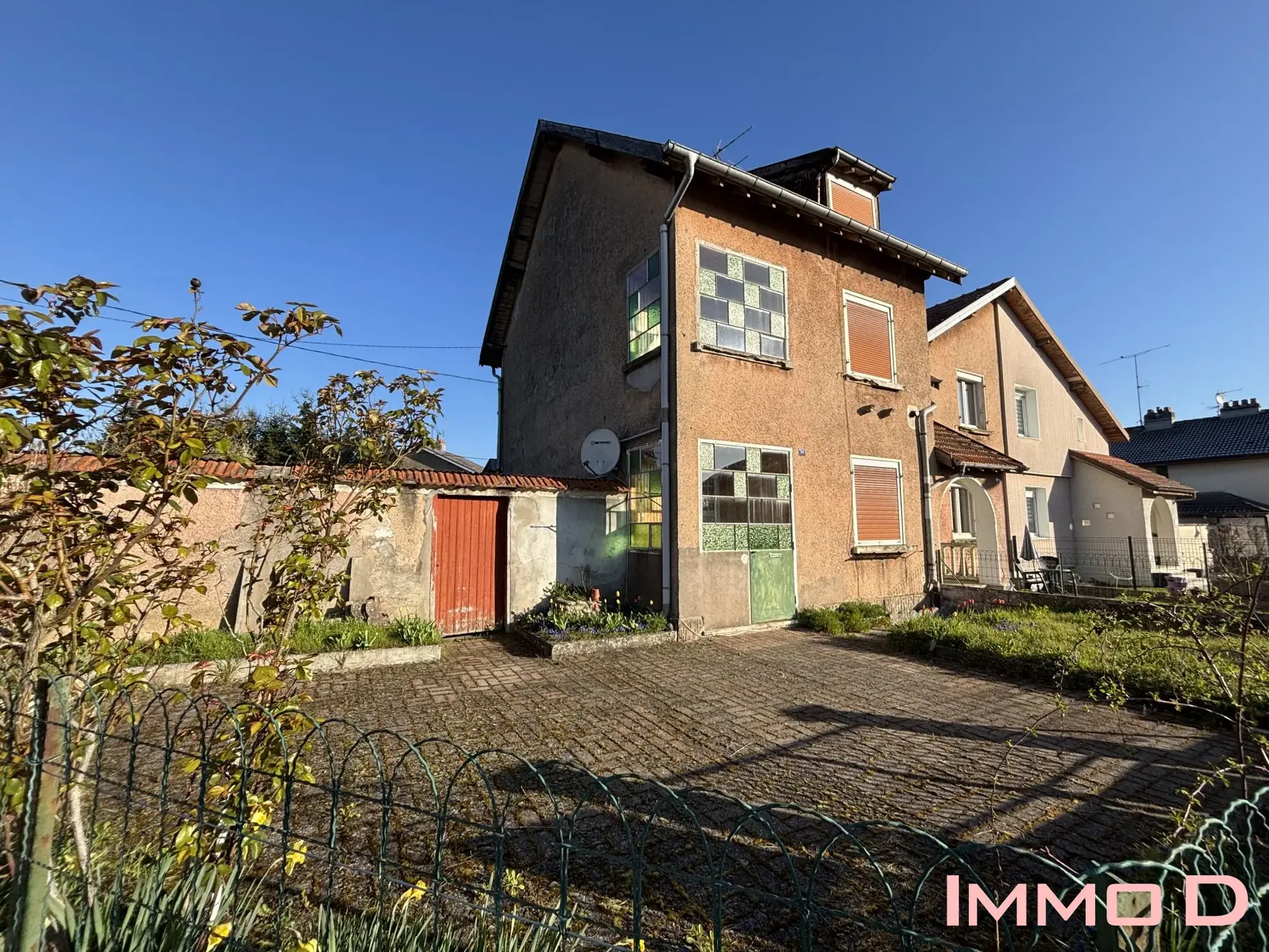 Maison à vendre à Thaon-les-Vosges avec potentiel de rénovation