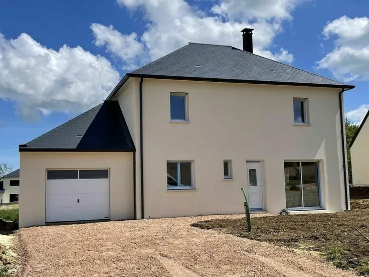 Maison à étage de 145 m² avec 5 chambres à Breteuil - Famille et confort