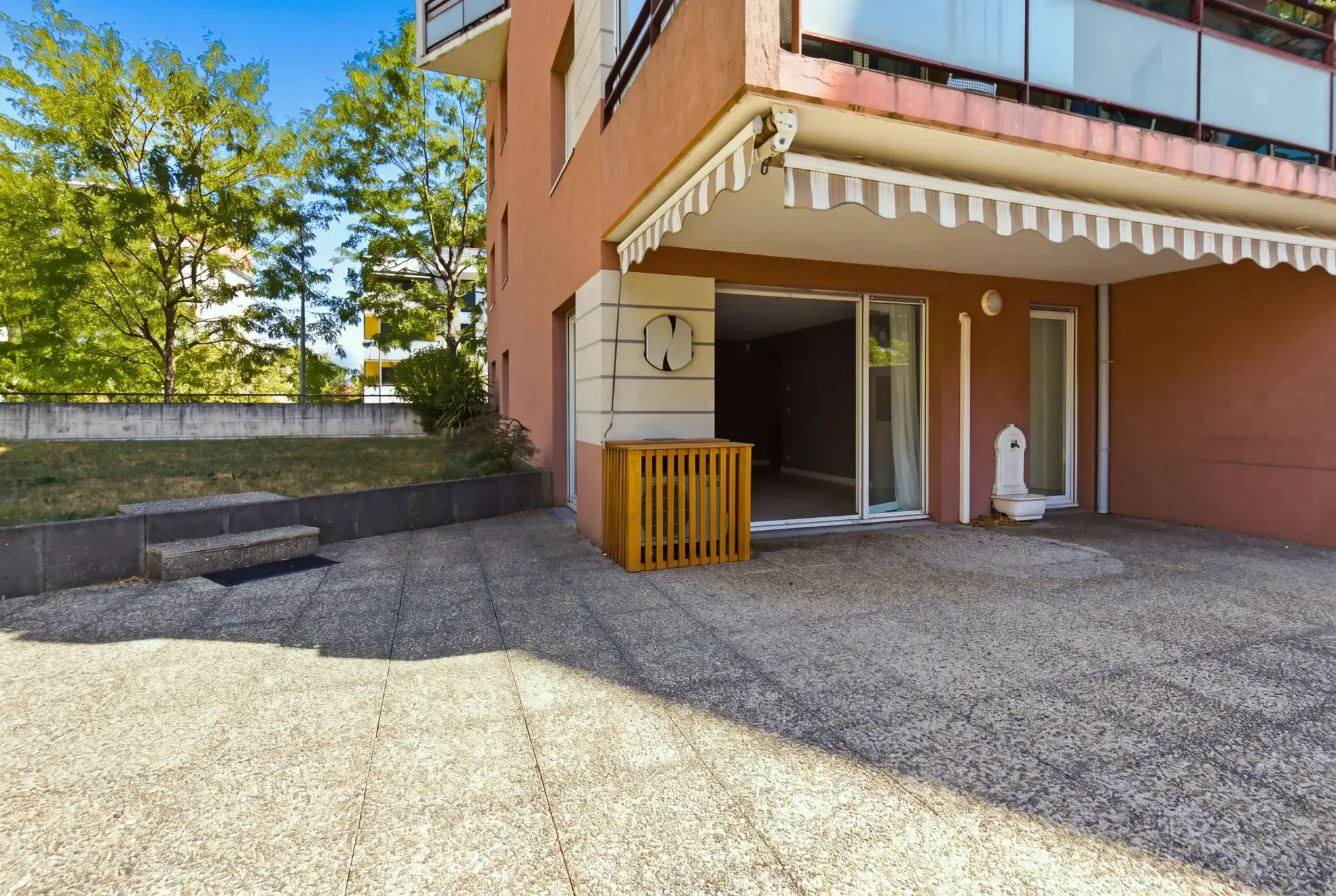 Appartement T5 avec jardin et terrasse à Échirolles dans le secteur Frange Verte