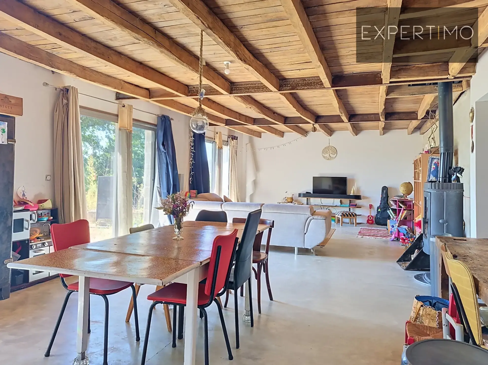 Propriété de caractère avec deux habitations indépendantes sur plus de 4800 m² en France