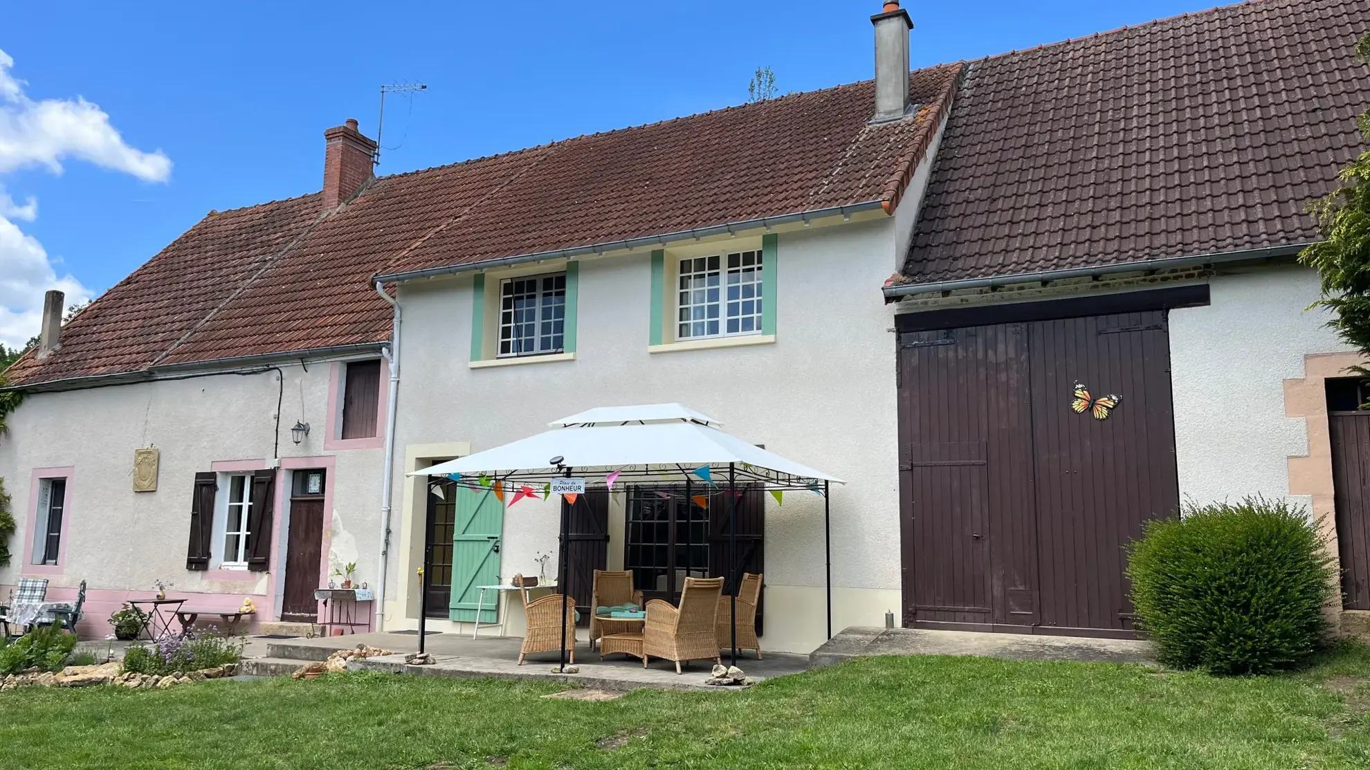 Ferme spacieuse à Vicq Exemplet avec potentiel d'aménagement et grand terrain
