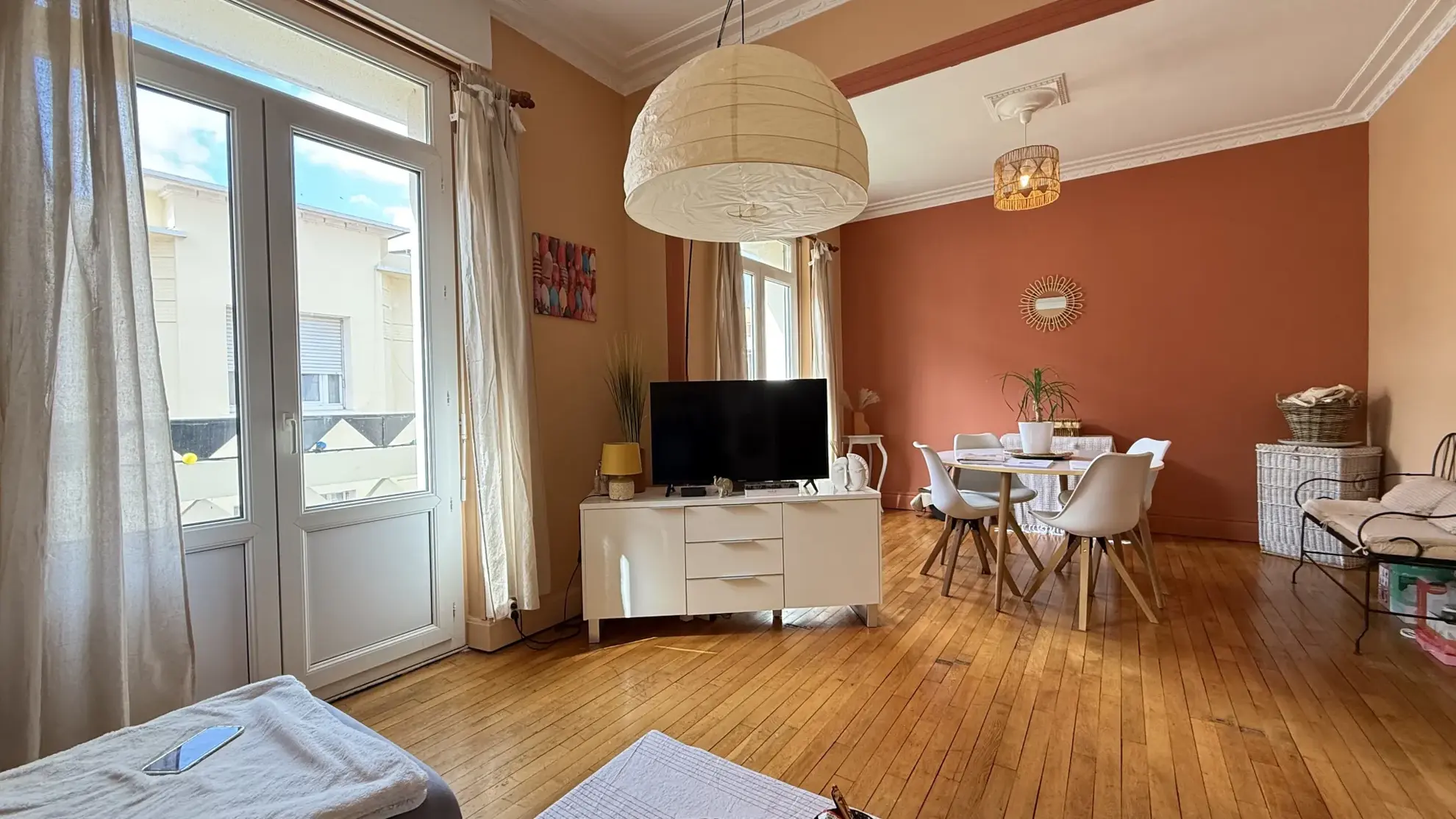 Appartement T3 en dernier étage avec balcon et cave à Vichy
