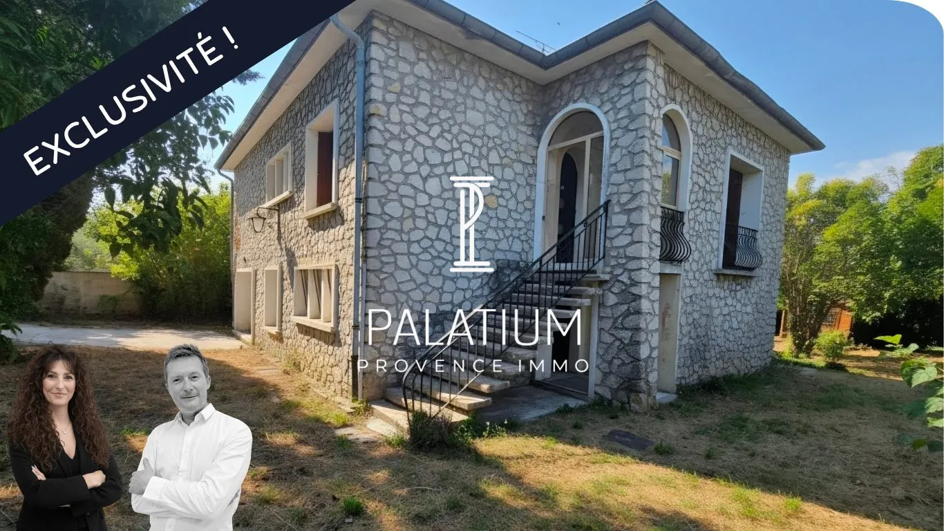 Maison avec deux appartements indépendants à Peyruis (04) sur terrain constructible