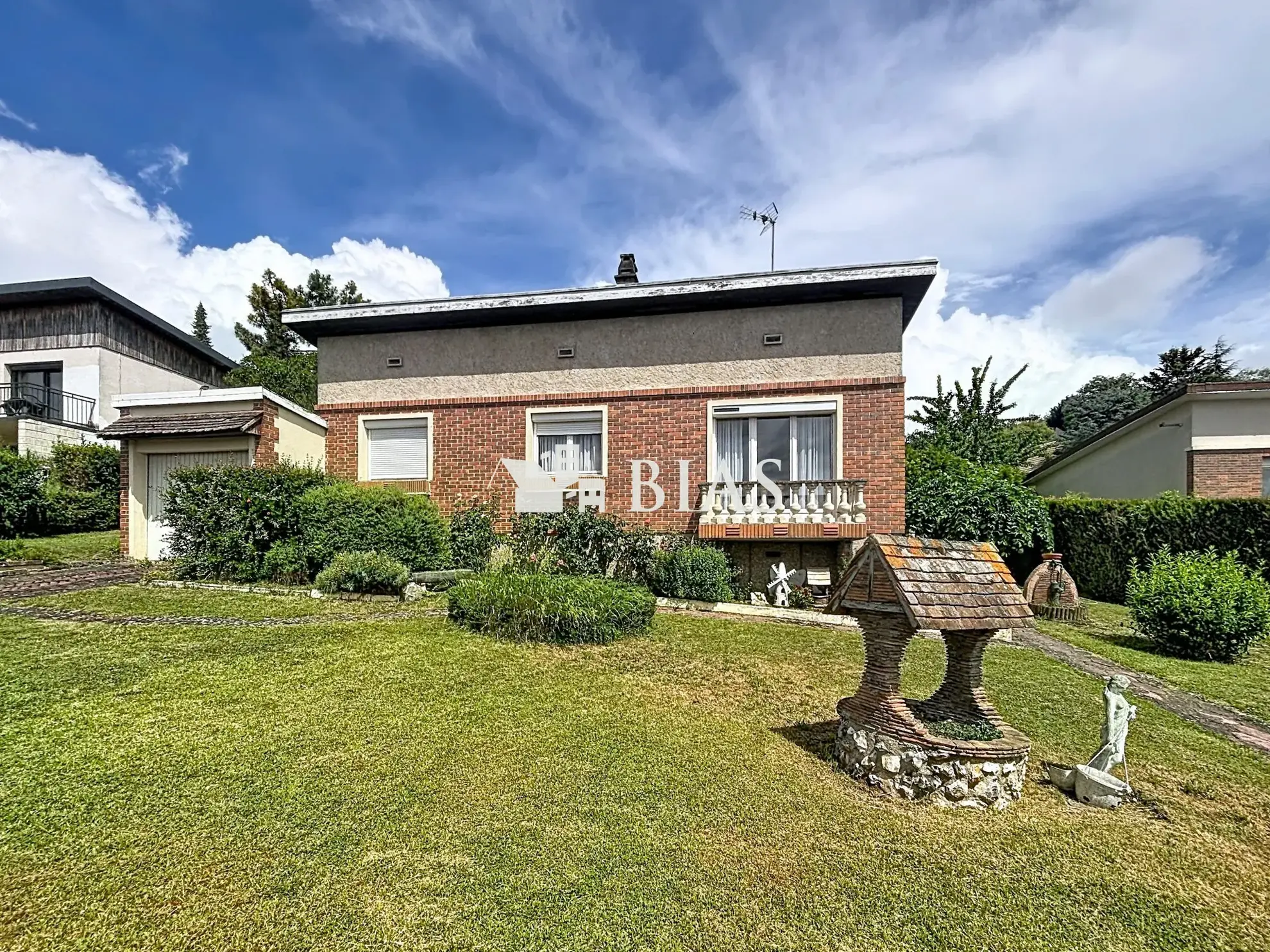 Maison à rénover de 77 m² avec grand jardin à Sotteville-sous-le-Val