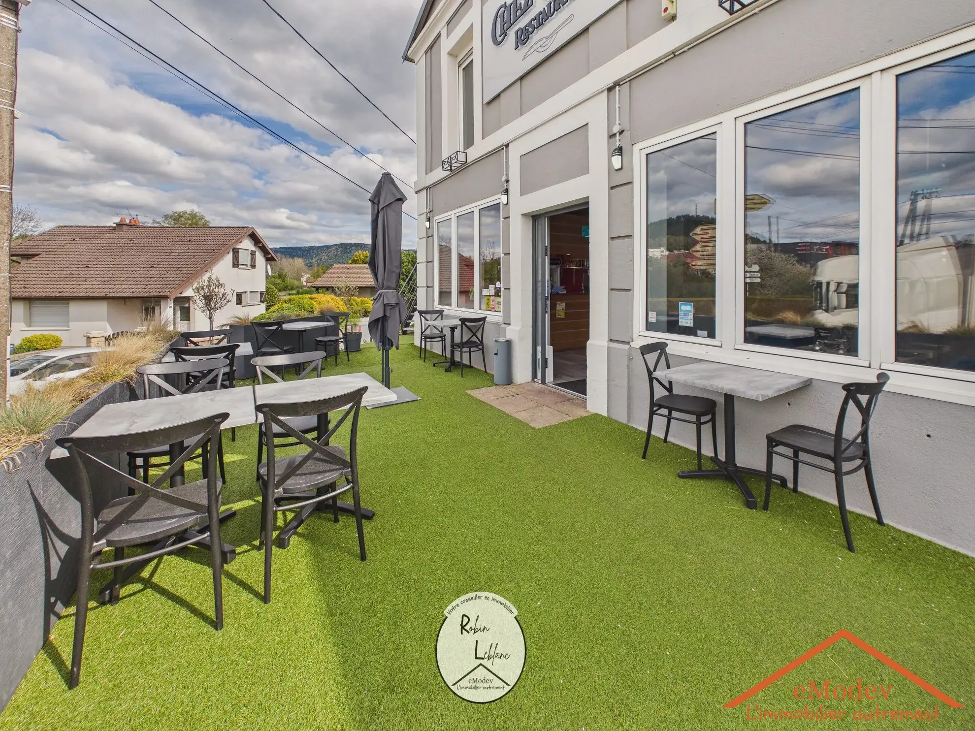 Restaurant traditionnel à vendre à Bruyères - Emplacement idéal et potentiel élevé