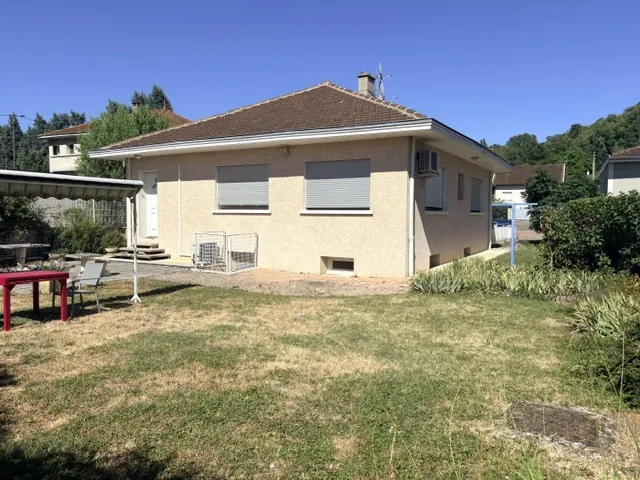 Maison familiale T5 à Bourgoin-Jallieu avec grand terrain sans travaux