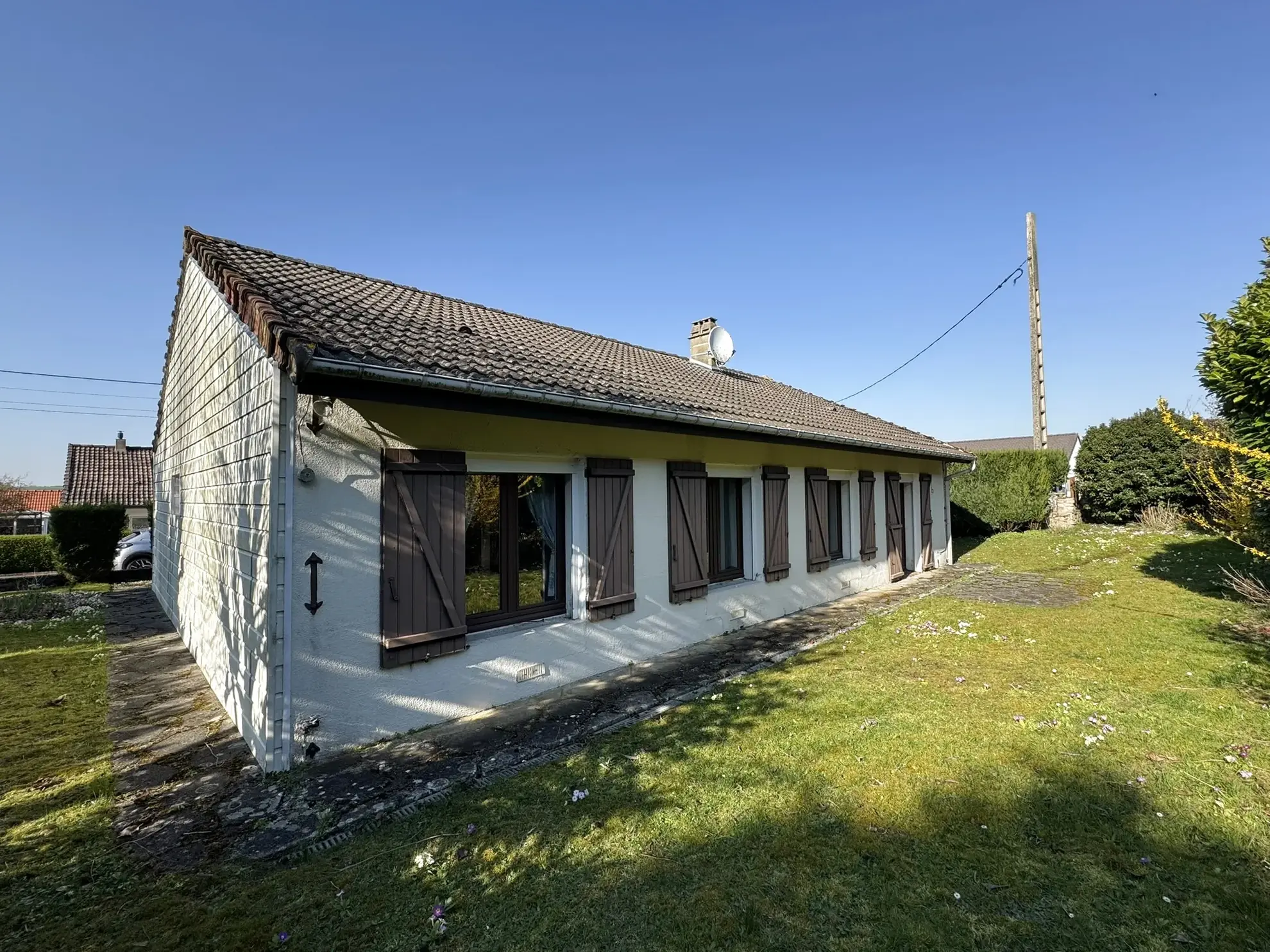 Maison de plain-pied avec garage à Abbeville – Quartier calme et recherché