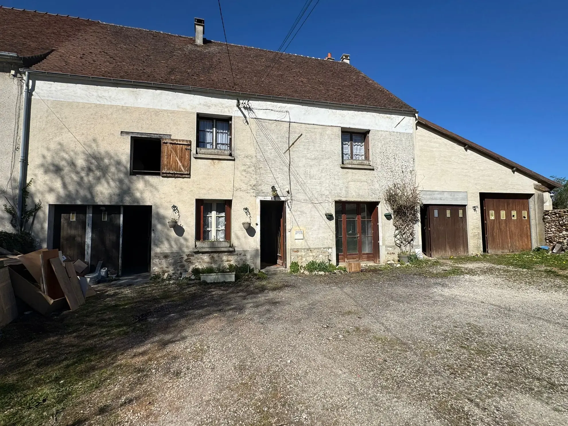 Maison de 140 m² avec studio indépendant et atelier à Coutevroult