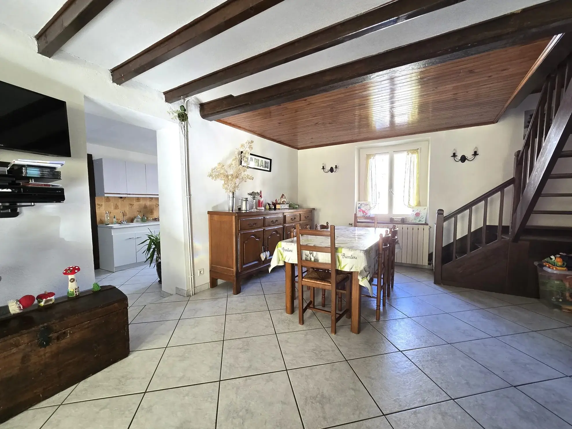 Maison de village à Saint-Laurent-en-Royans - 127,6 m² avec potentiel dans le Vercors