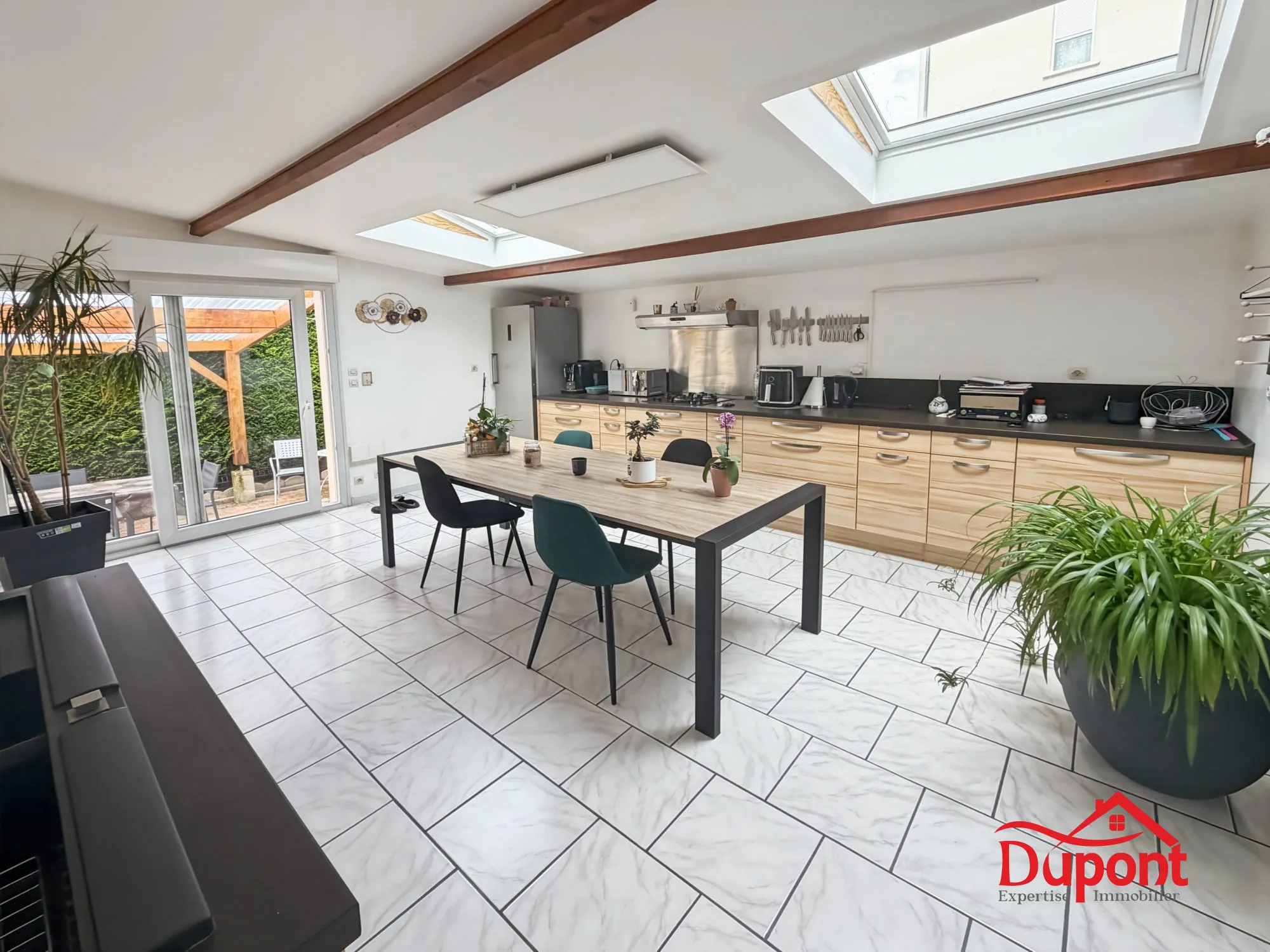 Maison à Charleville-Mézières Ronde Couture avec grand potentiel et terrasse