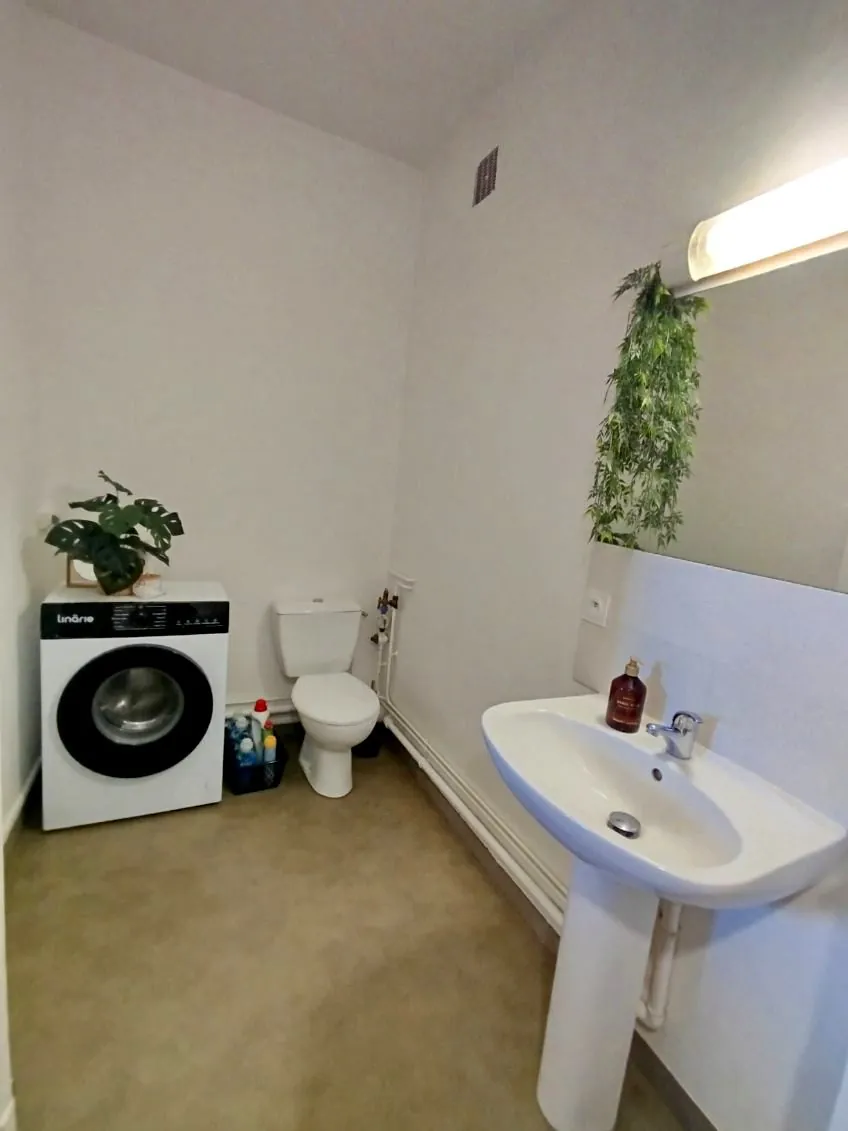 Appartement à vendre en centre-ville de Roanne, 1 chambre et ascenseur