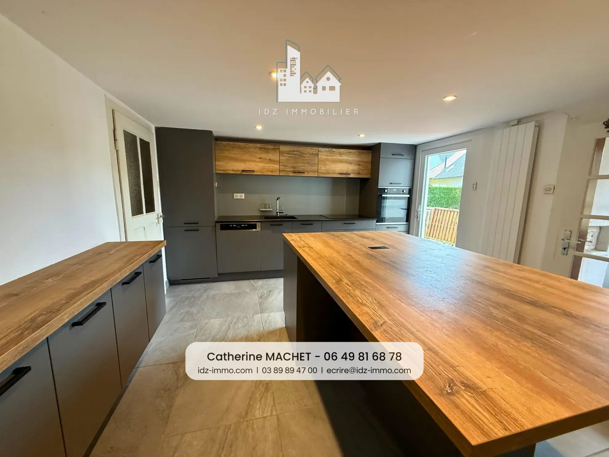 Maison de charme 131 m² à Muespach-le-Haut avec parking et terrain