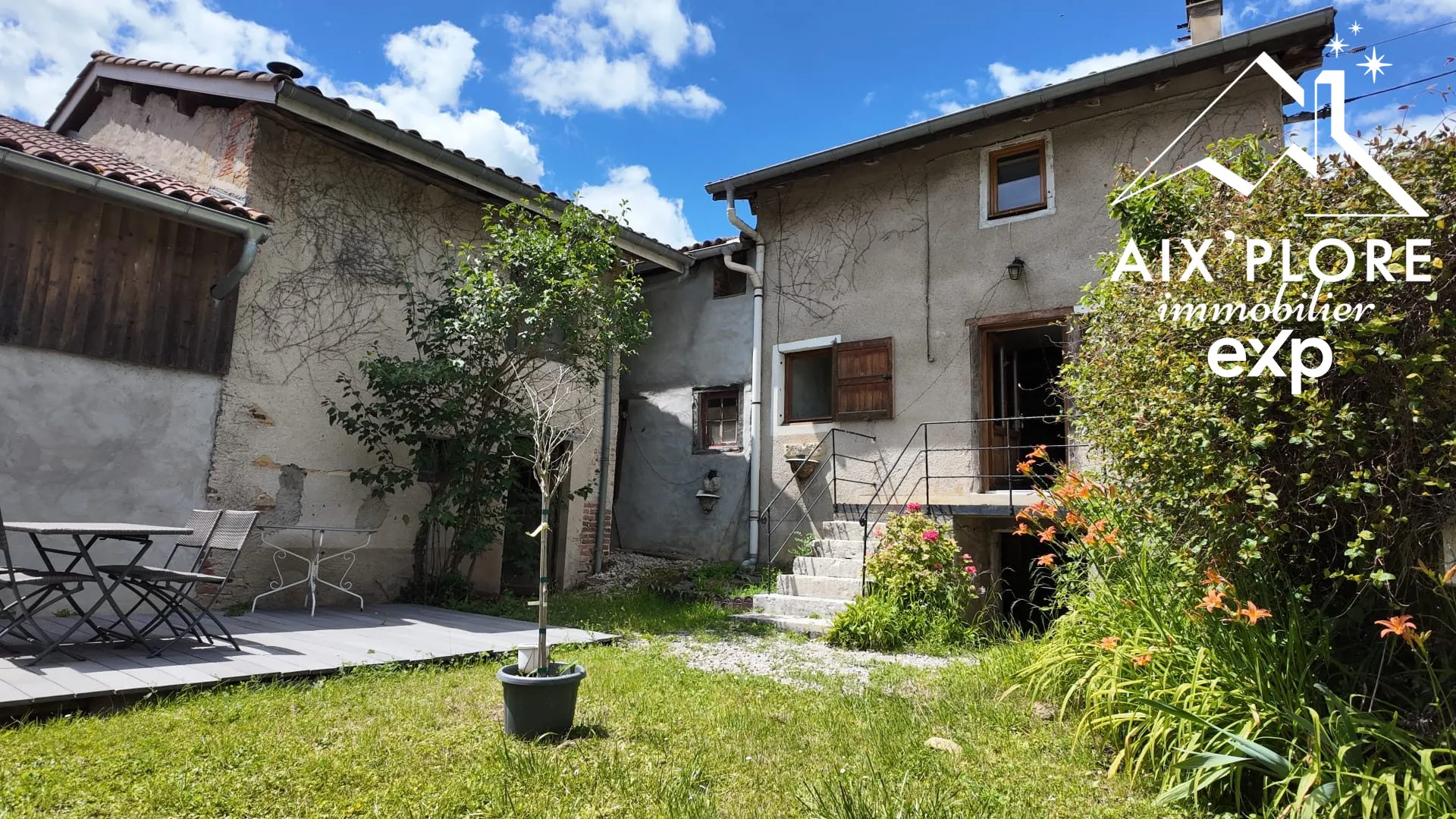 Maison authentique du XVIIIe siècle à Priay – Charme et potentiel