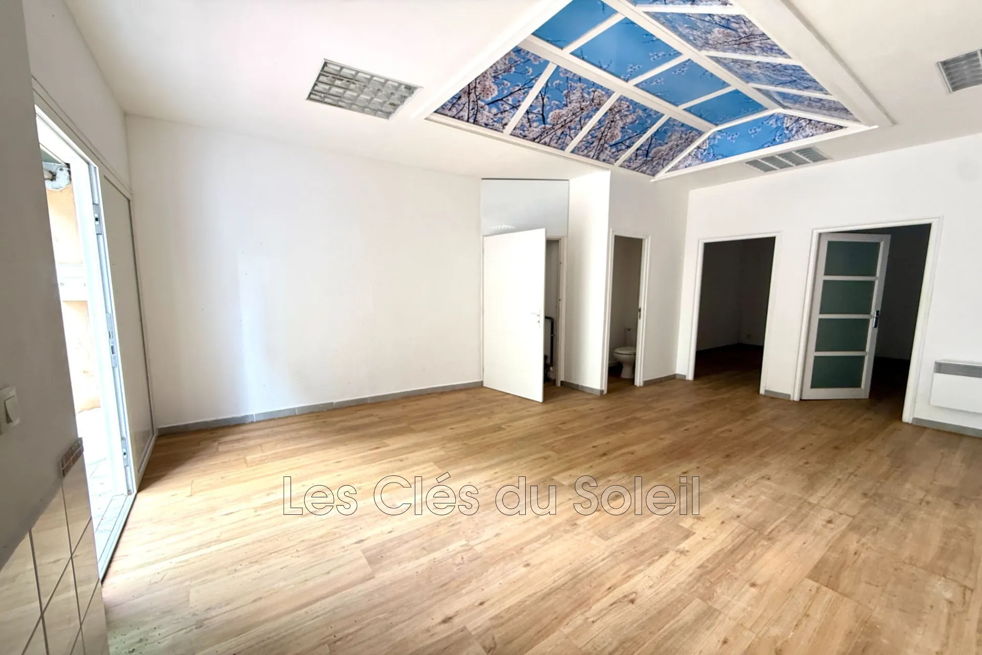 Vente murs commerciaux 40 m² Hyères centre historique - Emplacement prime