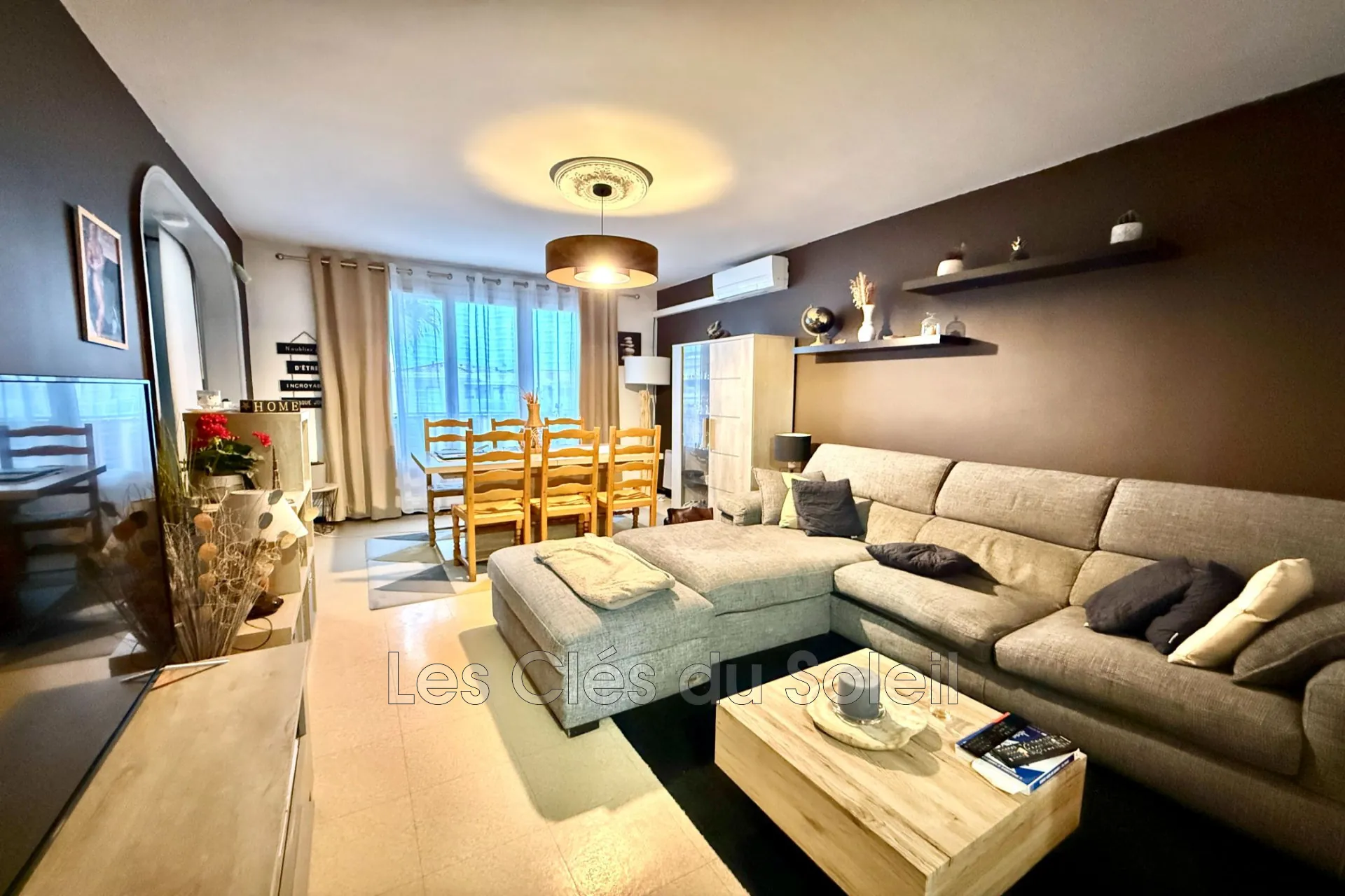A vendre appartement 4 pièces avec terrasse et cave à Hyères