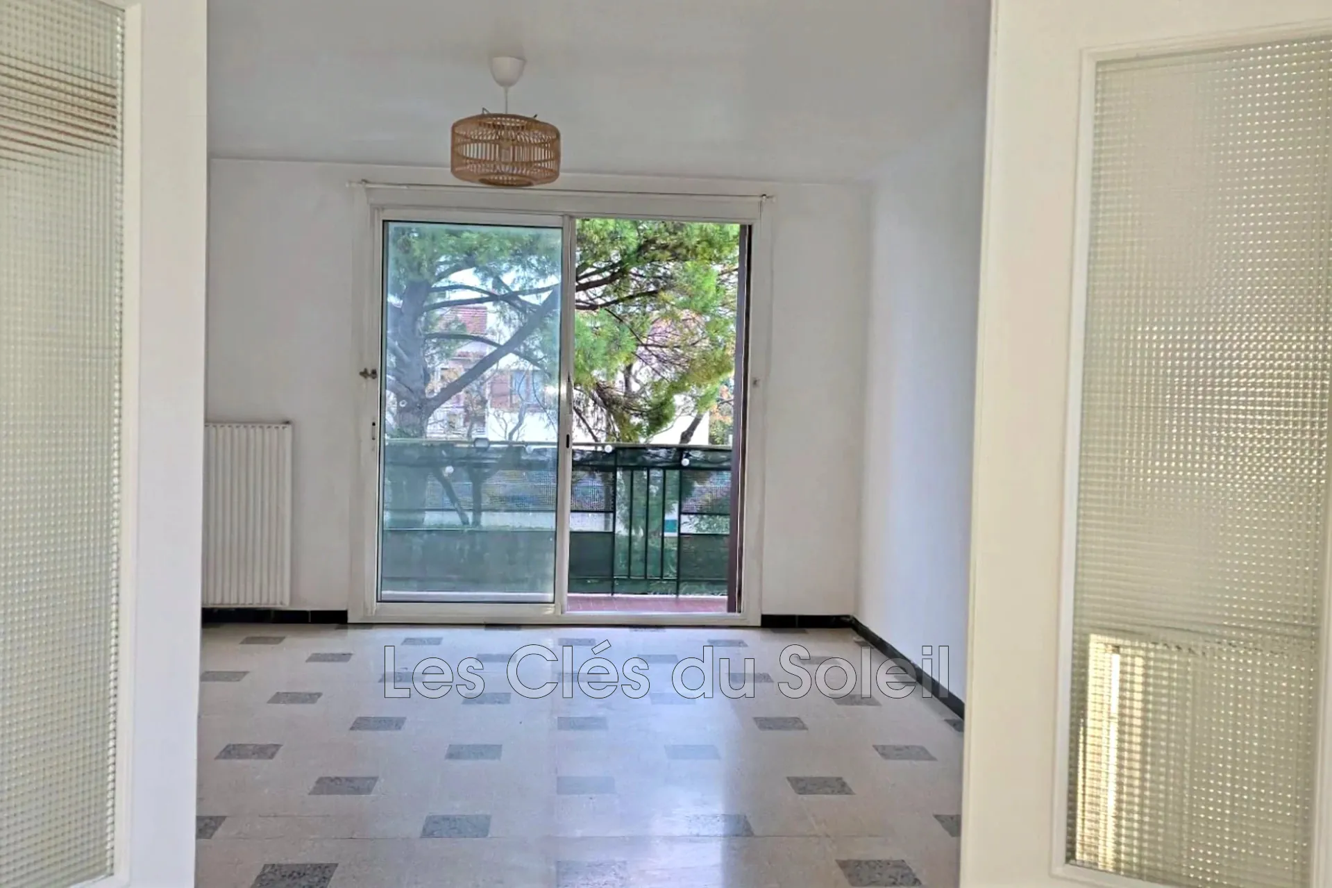 Bel appartement 3 chambres avec balcon et parking à La Valette du Var