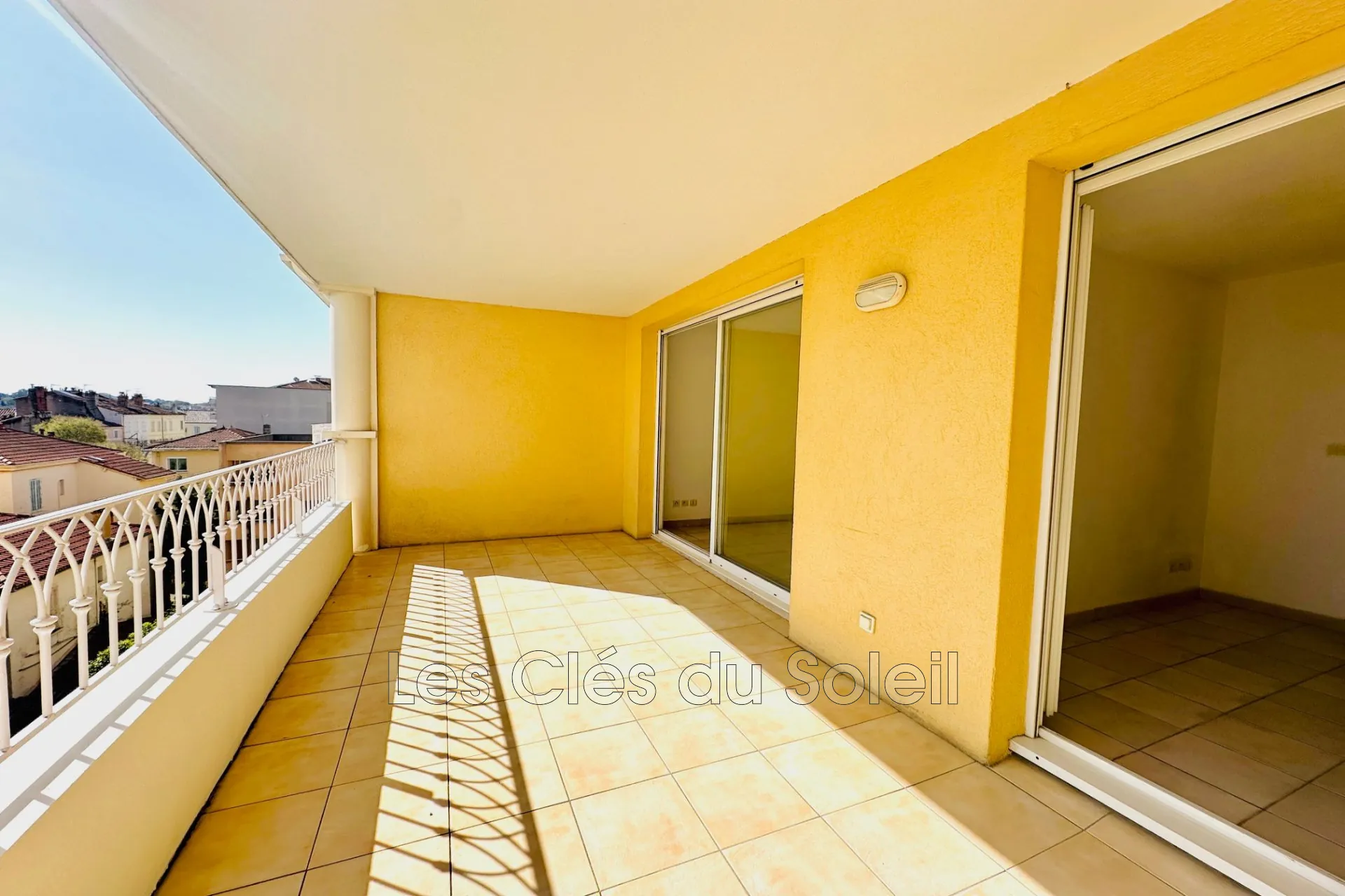 Appartement T3 à Toulon avec terrasse de 13 m² et ascenseur - Idéalement situé