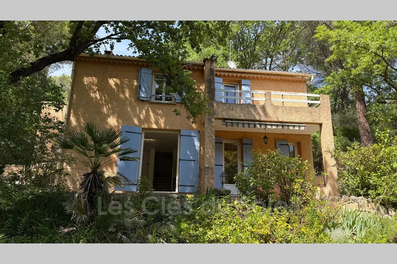 Maison de 97 m² avec 4 chambres, piscine et jardin clos à Vins-sur-Caramy
