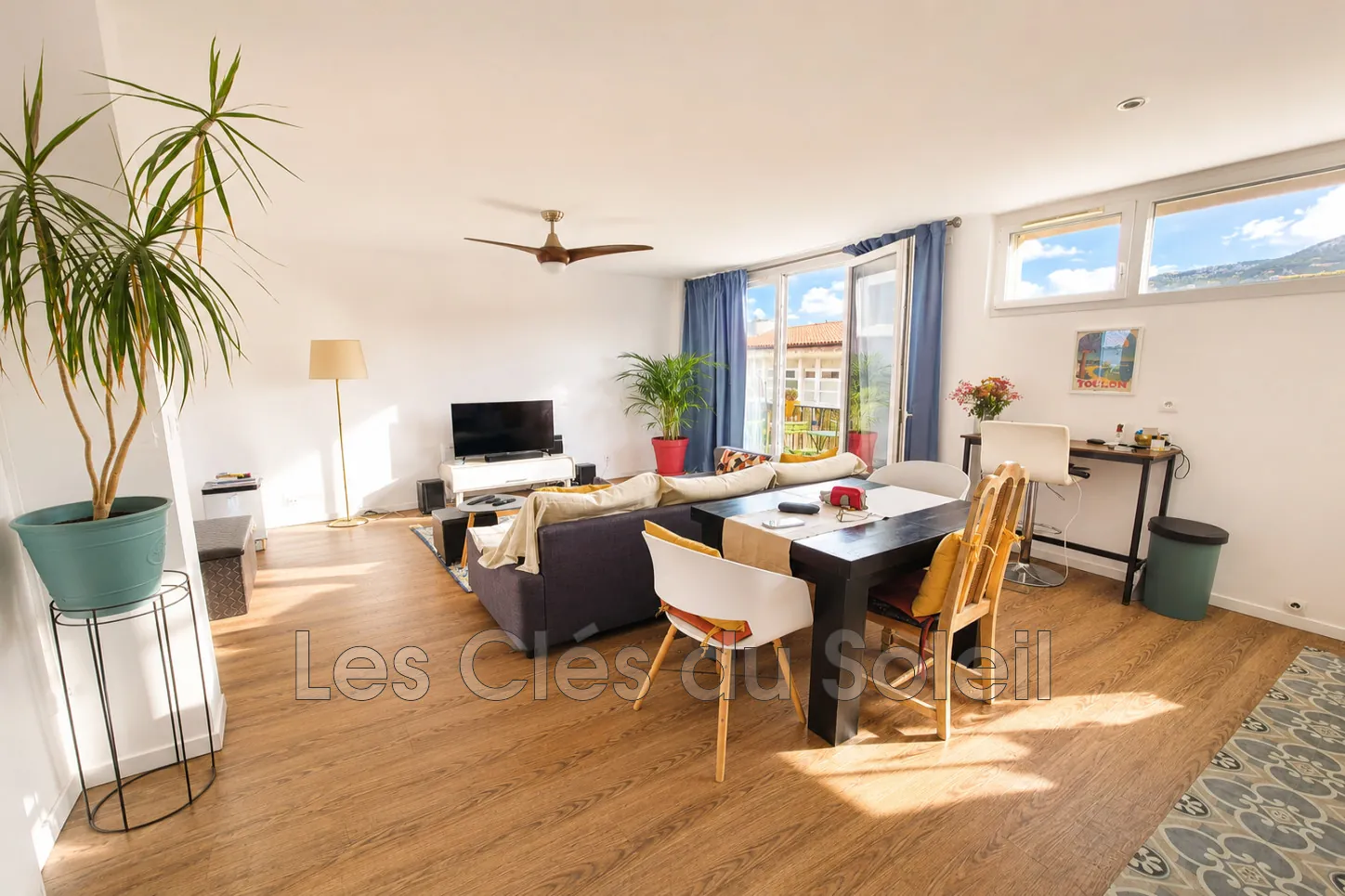 À vendre ensemble de 2 appartements T2 au dernier étage à Toulon, secteur Opéra