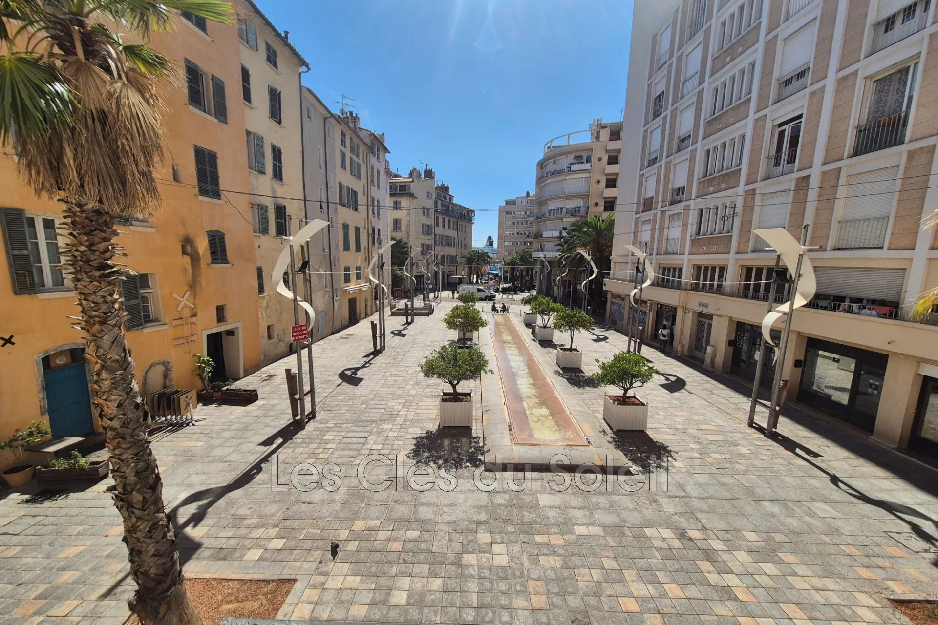Appartement T3 à Toulon avec vue sur la Place Raimu – Résidence sécurisée