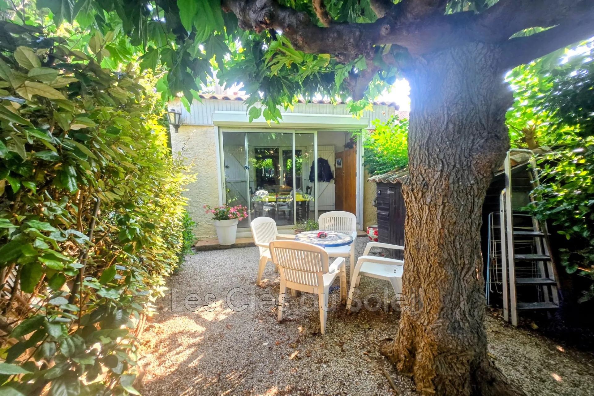 Agréable villa 3 pièces avec jardin à Bandol en Provence