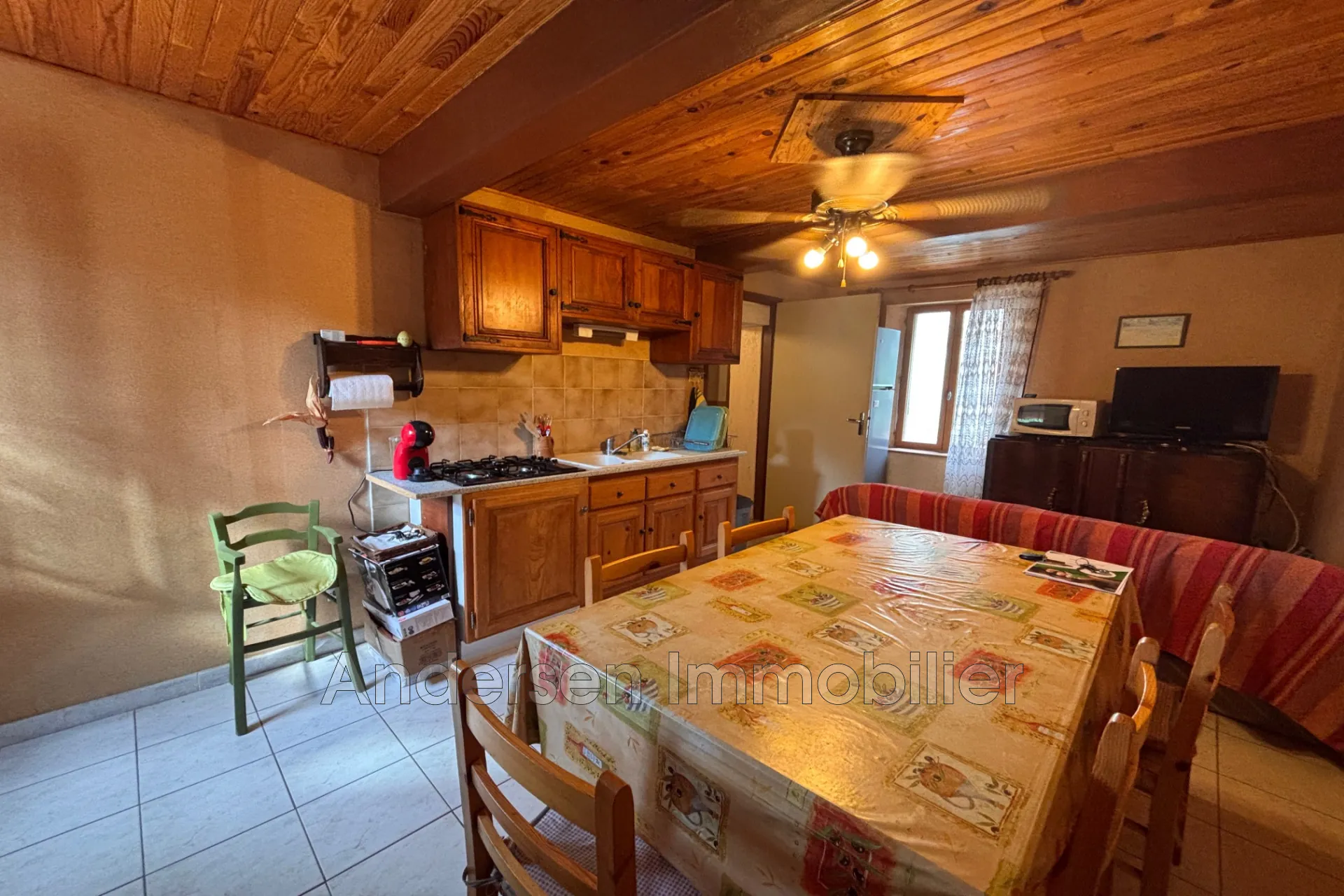 Charmante maison de village traversante à Palau-del-Vidre - 4 pièces, 70 m², calme
