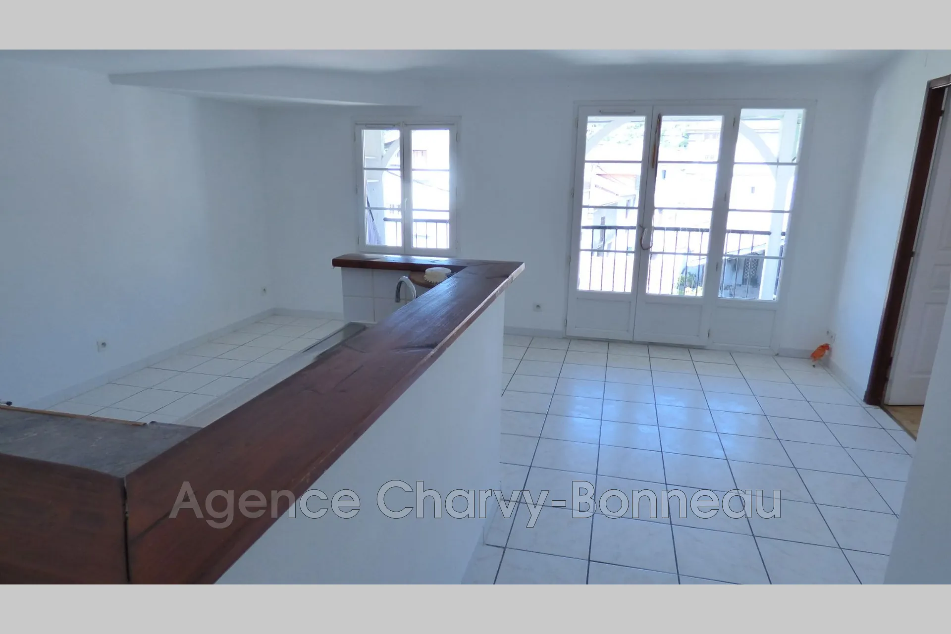 Appartement 3 pièces à Saint-Girons - 58,3 m² avec balcon, idéalement situé