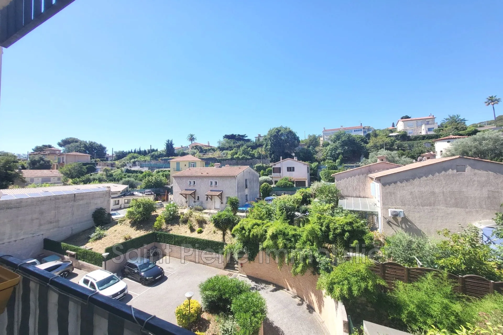 Appartement 4 pièces à vendre à Cagnes-sur-Mer avec terrasse et parking