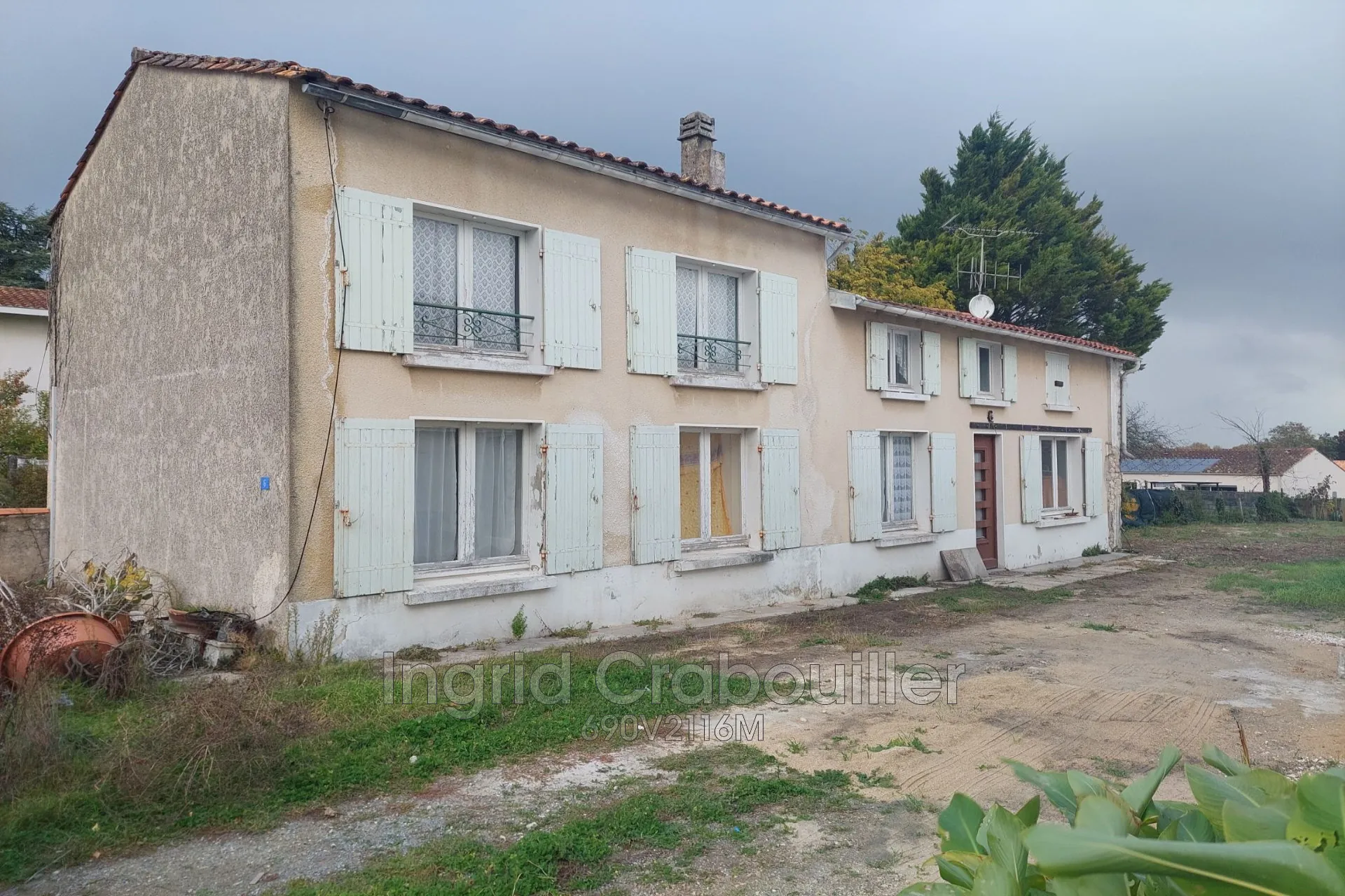 Maison à rénover à Arvert avec terrain de 610 m² - Opportunité d’investissement