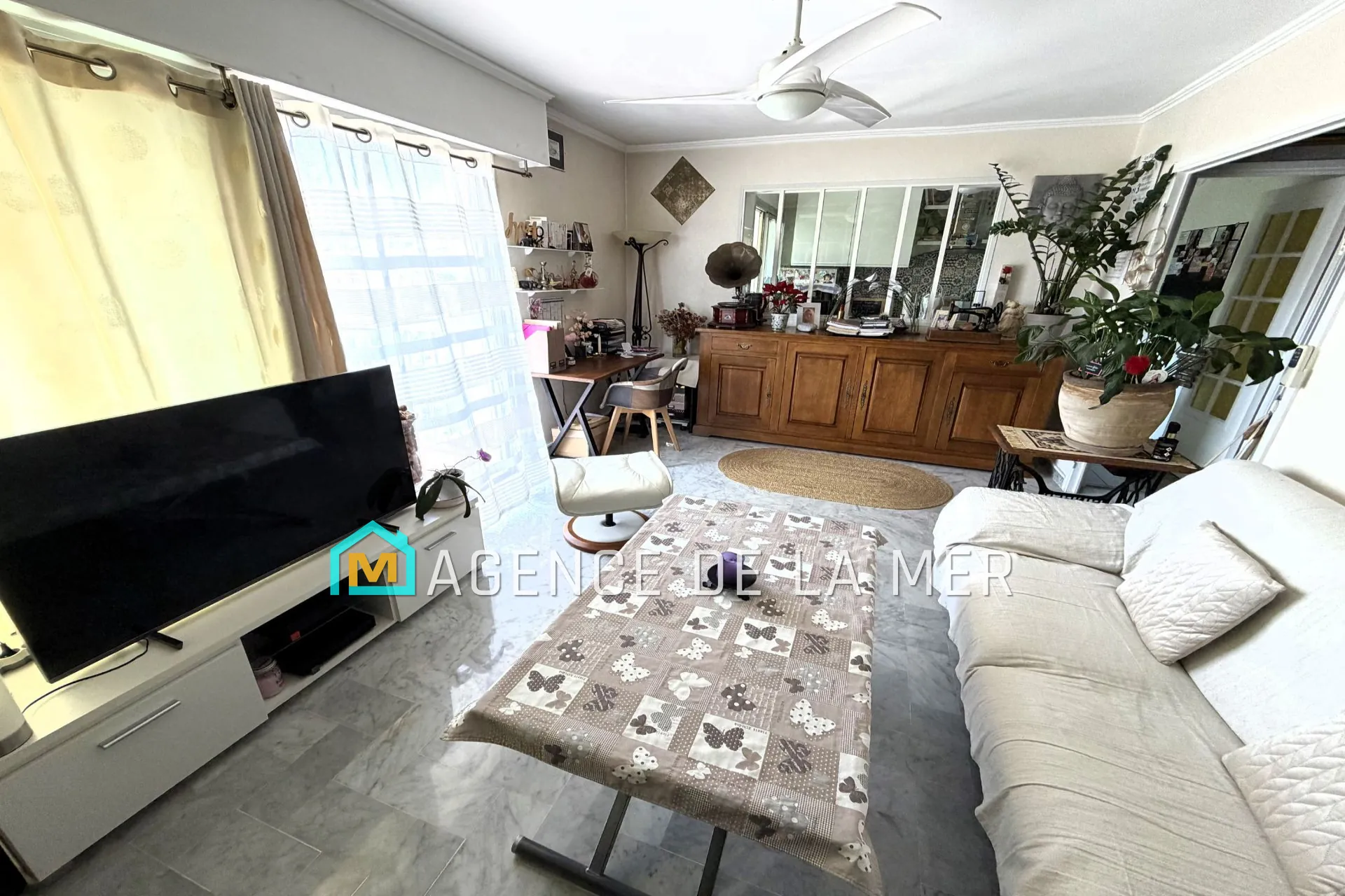 Appartement 2 pièces lumineux avec terrasse, parking et cave à Mandelieu-la-Napoule