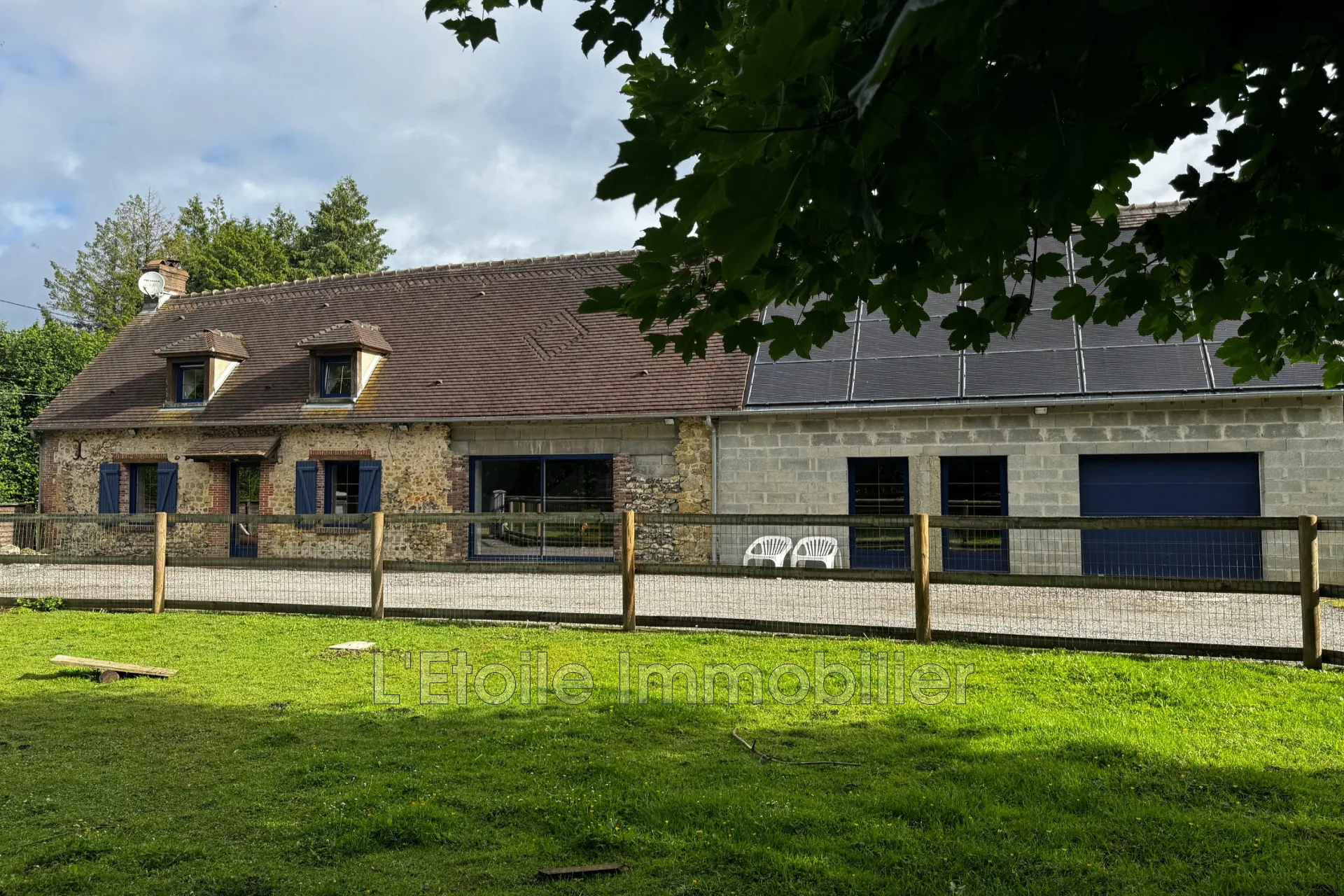 À vendre longère campagne avec garage et dépendance près de Le Merlerault