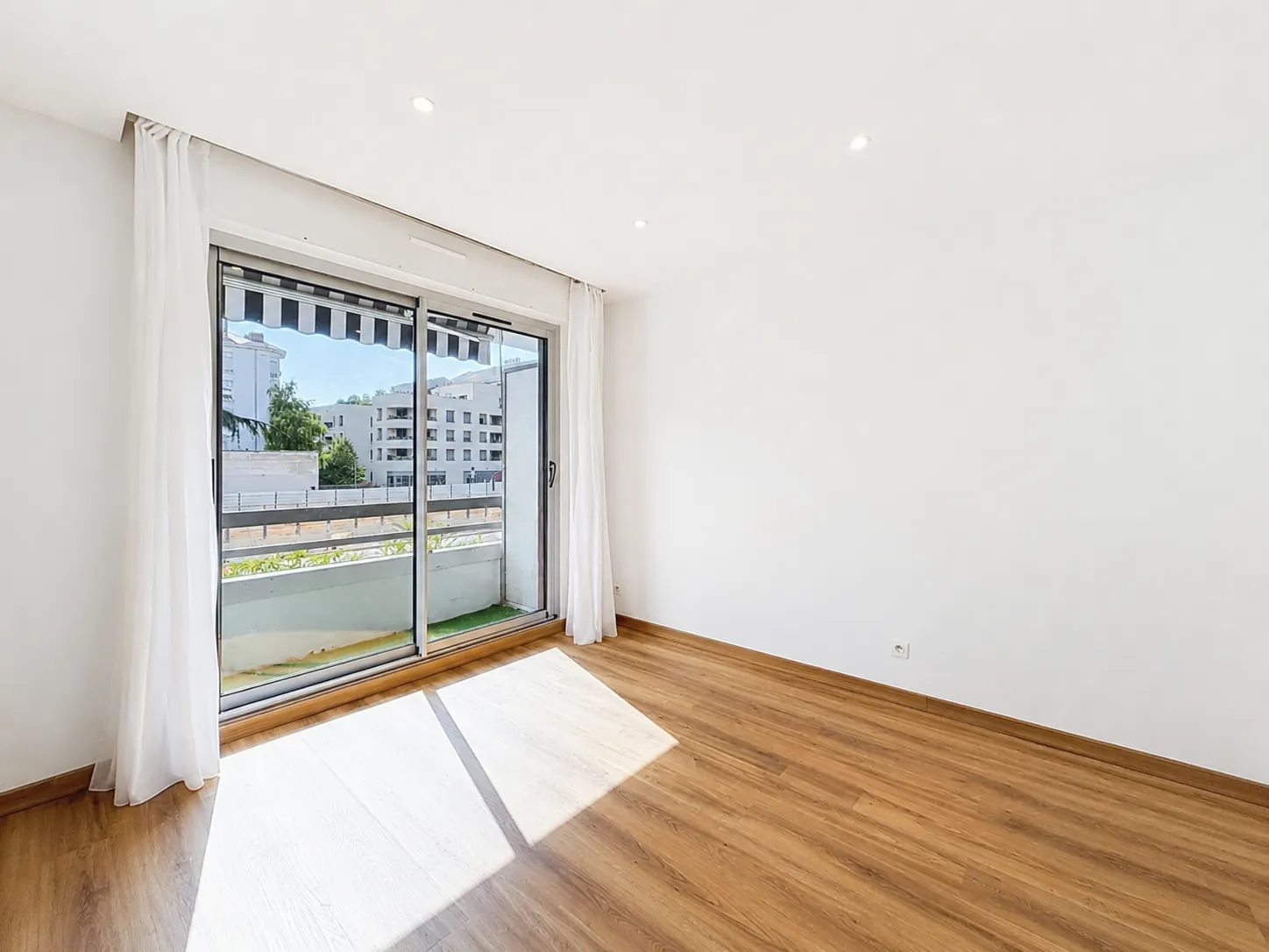Appartement T4 de 82 m² avec balcon au cœur des Gratte-Ciel à Villeurbanne