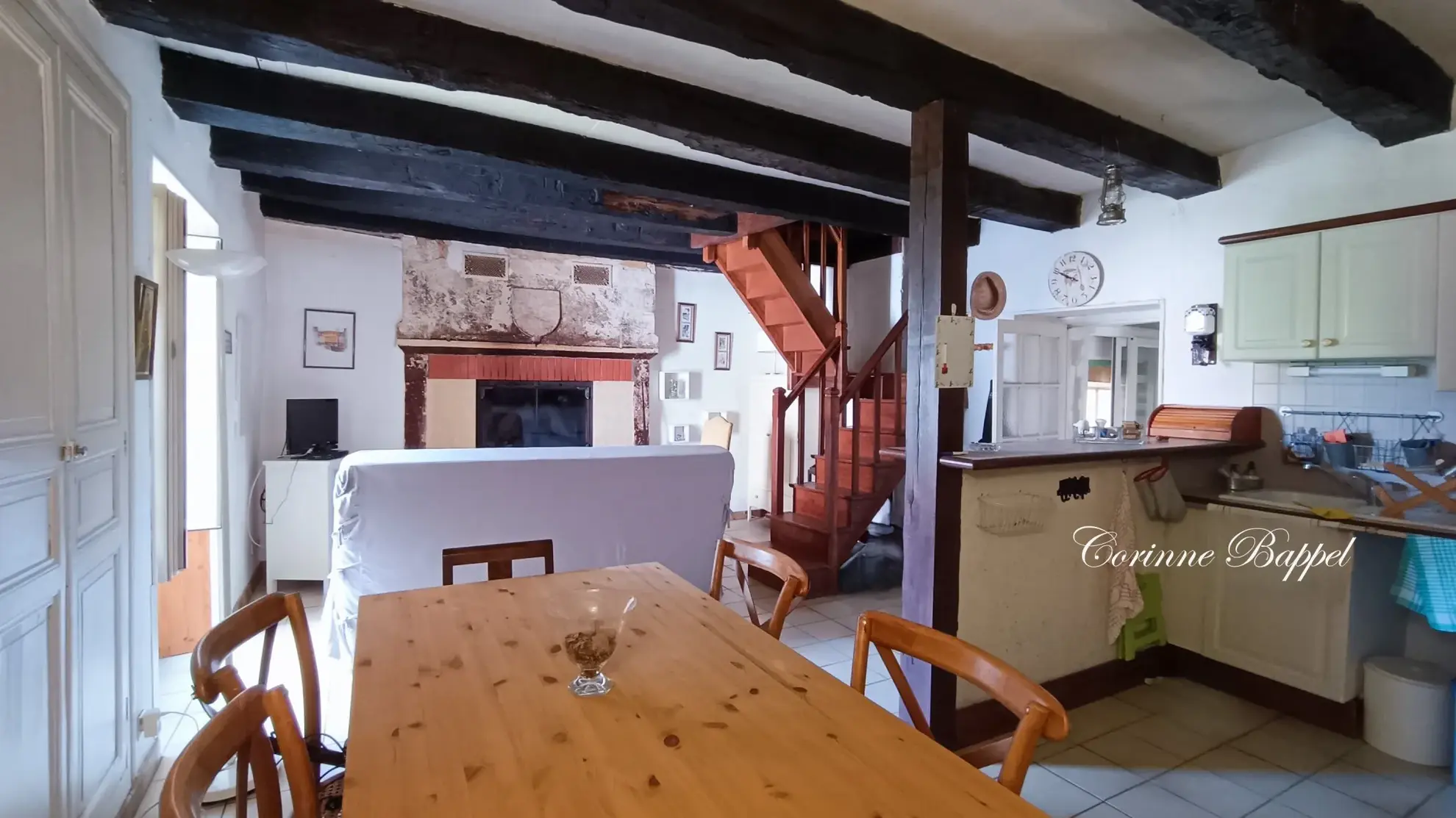 Maison authentique à Cubjac avec jardin, garage et cheminée - Opportunité à saisir