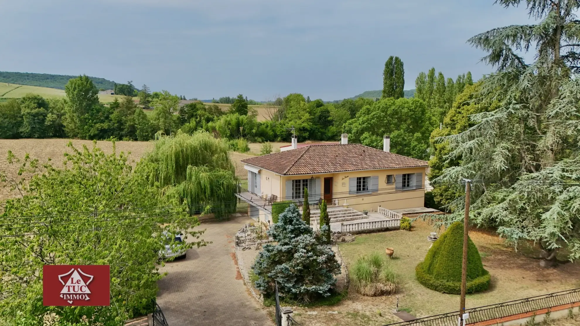 Spacieuse maison familiale avec jardin et garage à Penne-d’Agenais