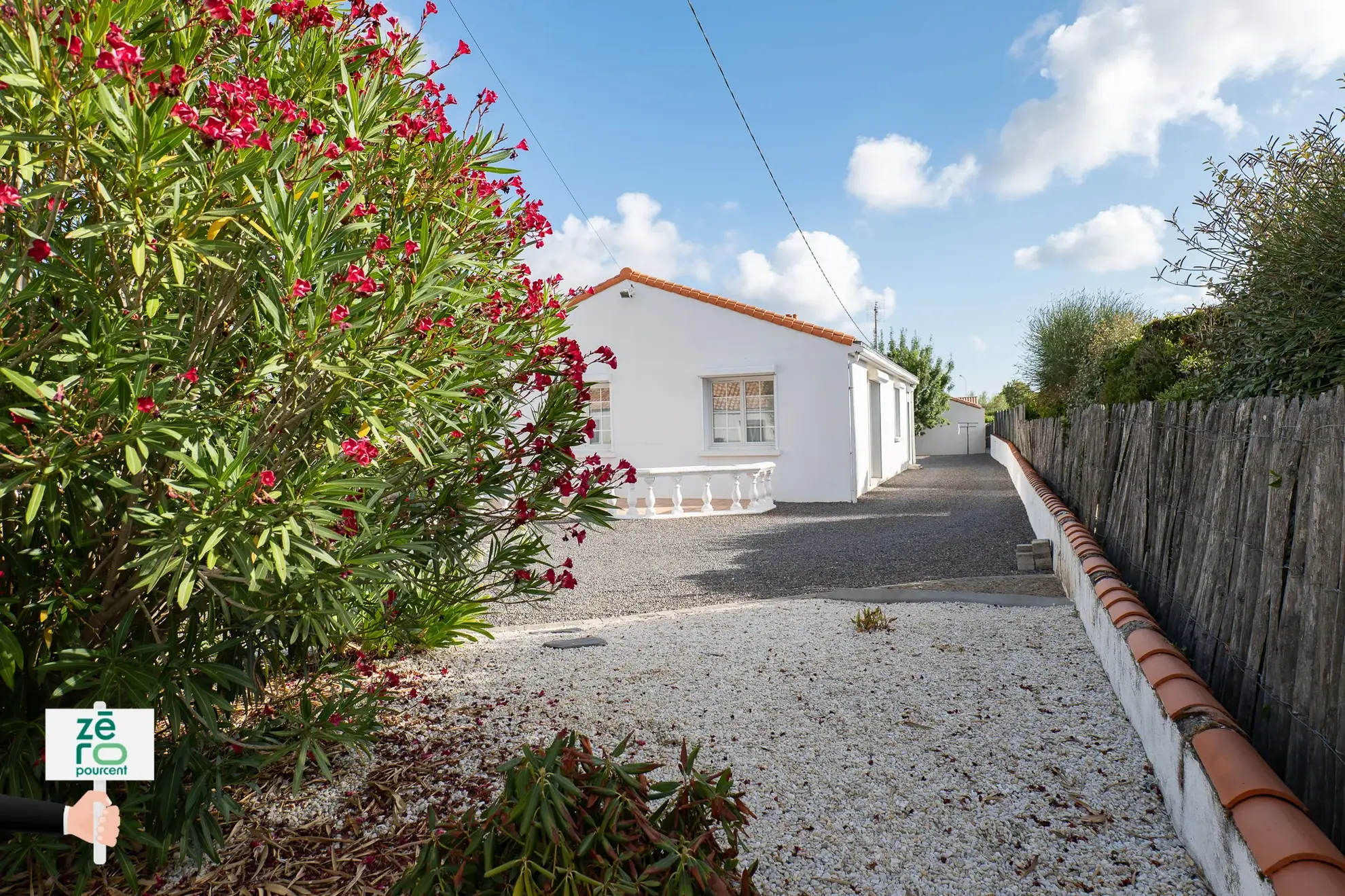 Maison de plain-pied rénovée avec fort potentiel au Fenouiller à 400 m du centre