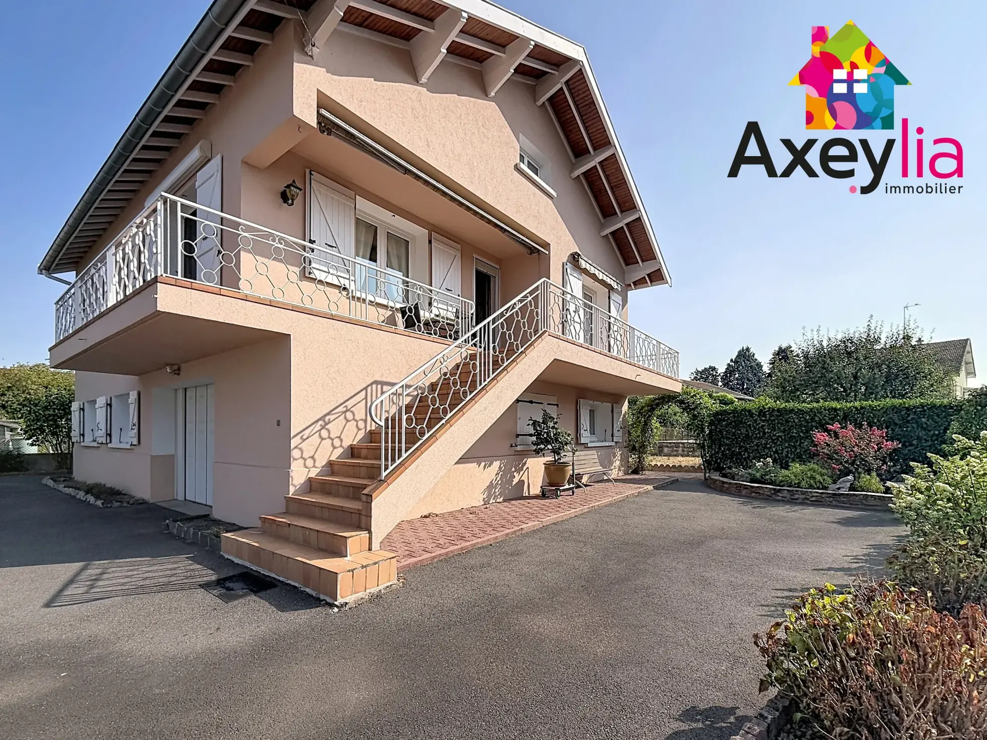 À vendre maison familiale à Feurs avec sous-sol et jardin privé