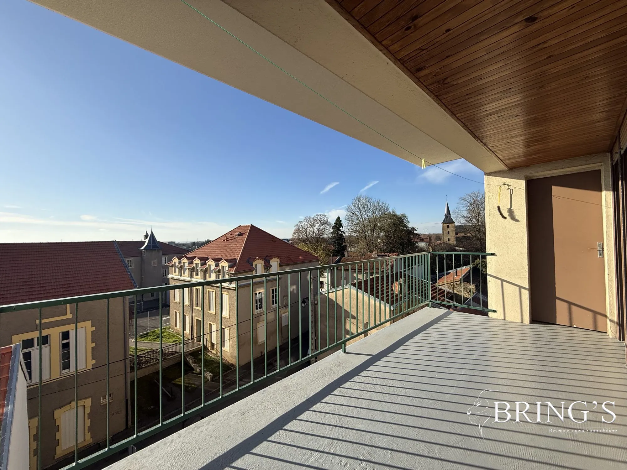 A vendre appartement F3 de 66 m² à Val de Briey avec balcon et garage
