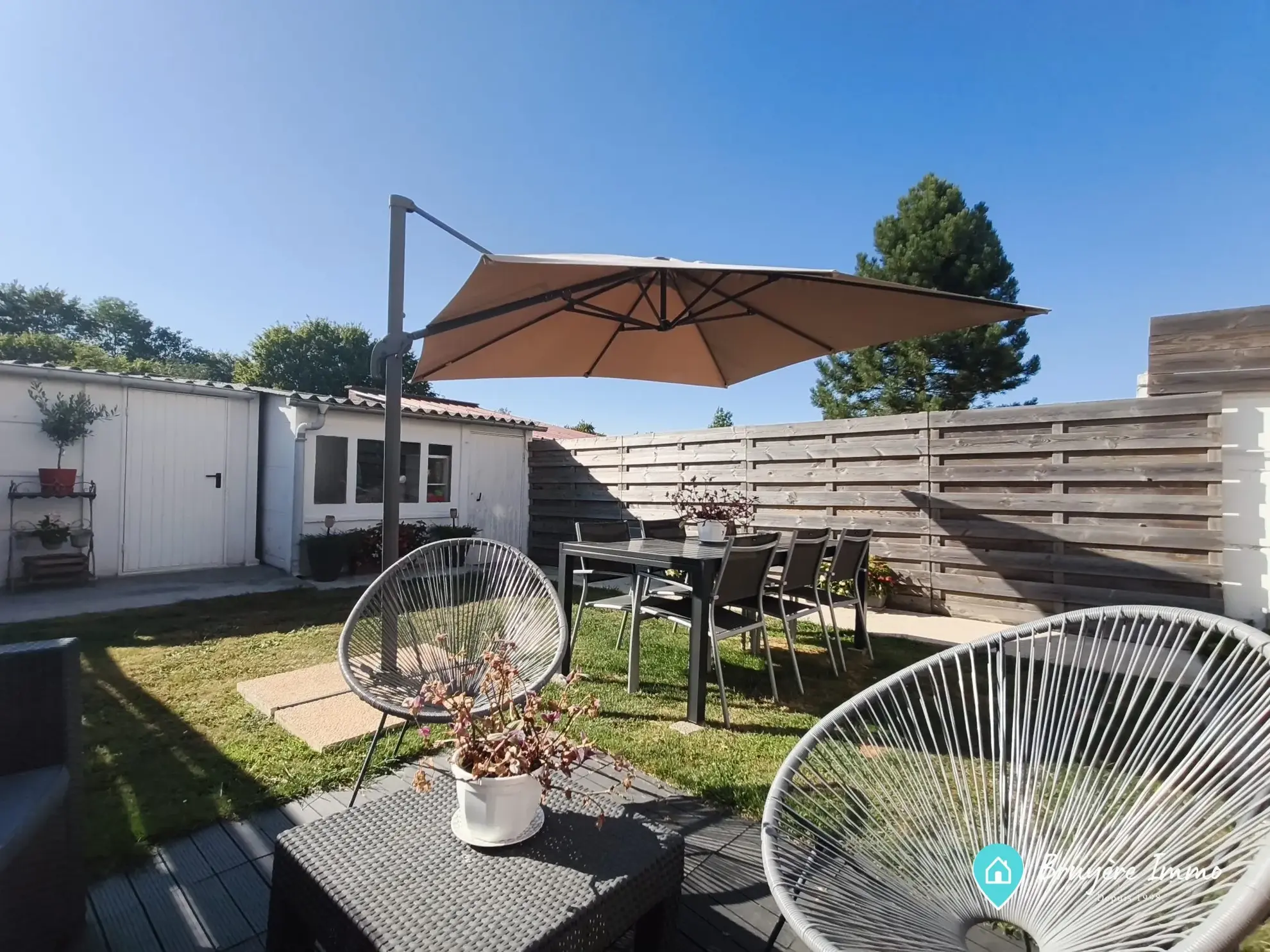 Maison rénovée à vendre à Fourmies – Jardin et garage inclus