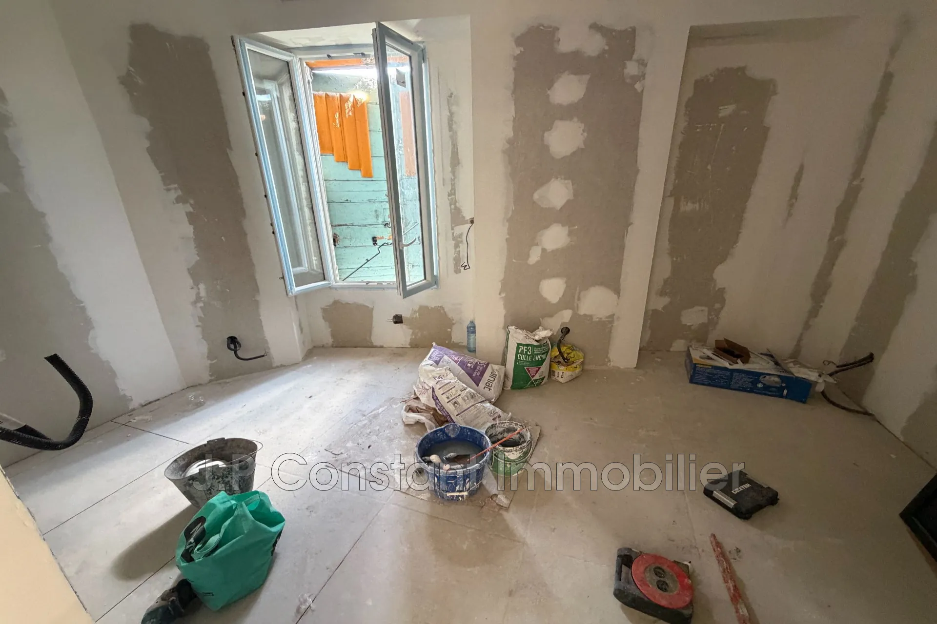 Appartement T2 rénové avec jardin privé à La Ciotat – Emplacement idéal entre port et calanques