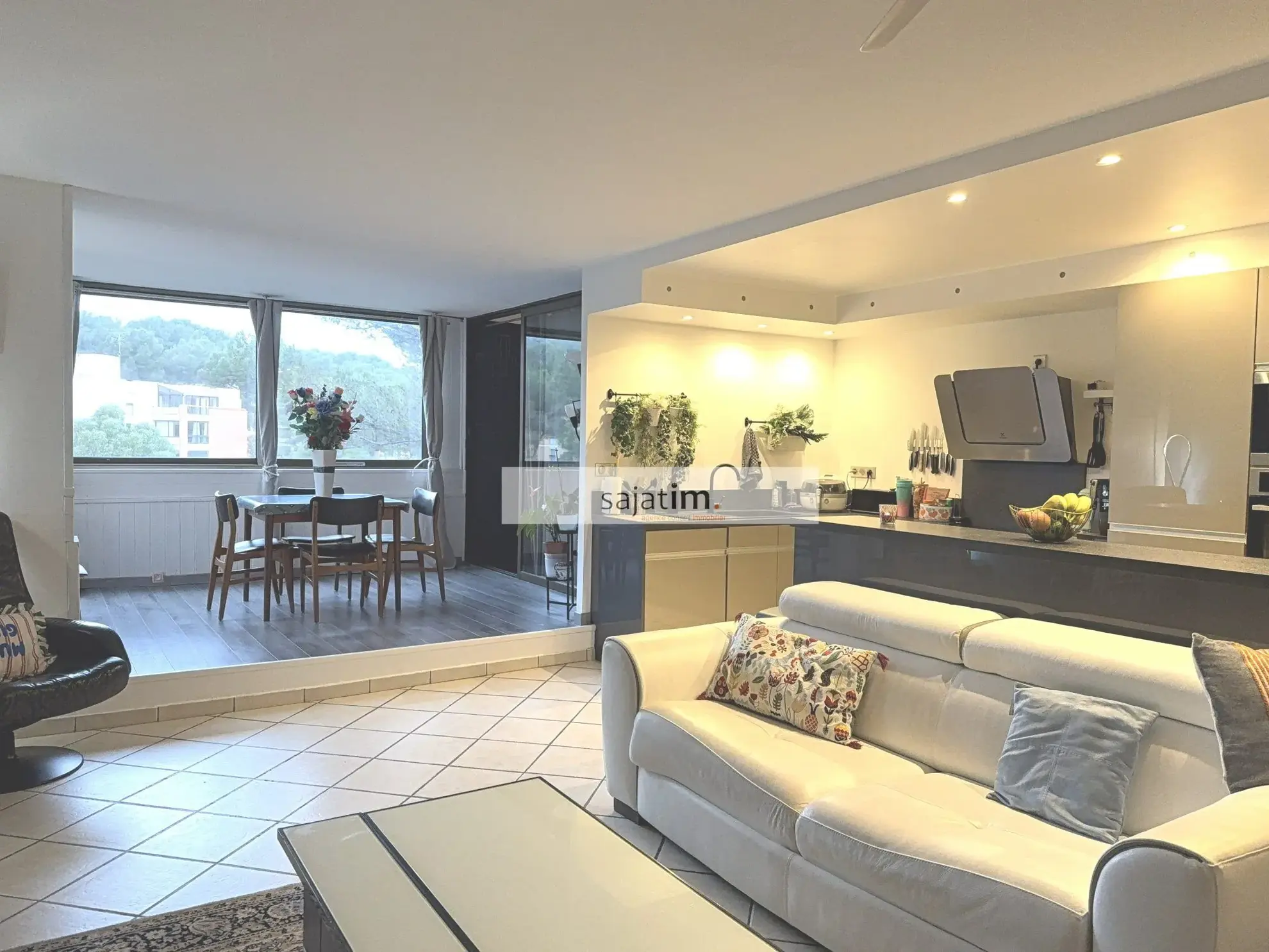 Bel appartement T4 à La Seyne-sur-Mer avec loggia, parking et cave