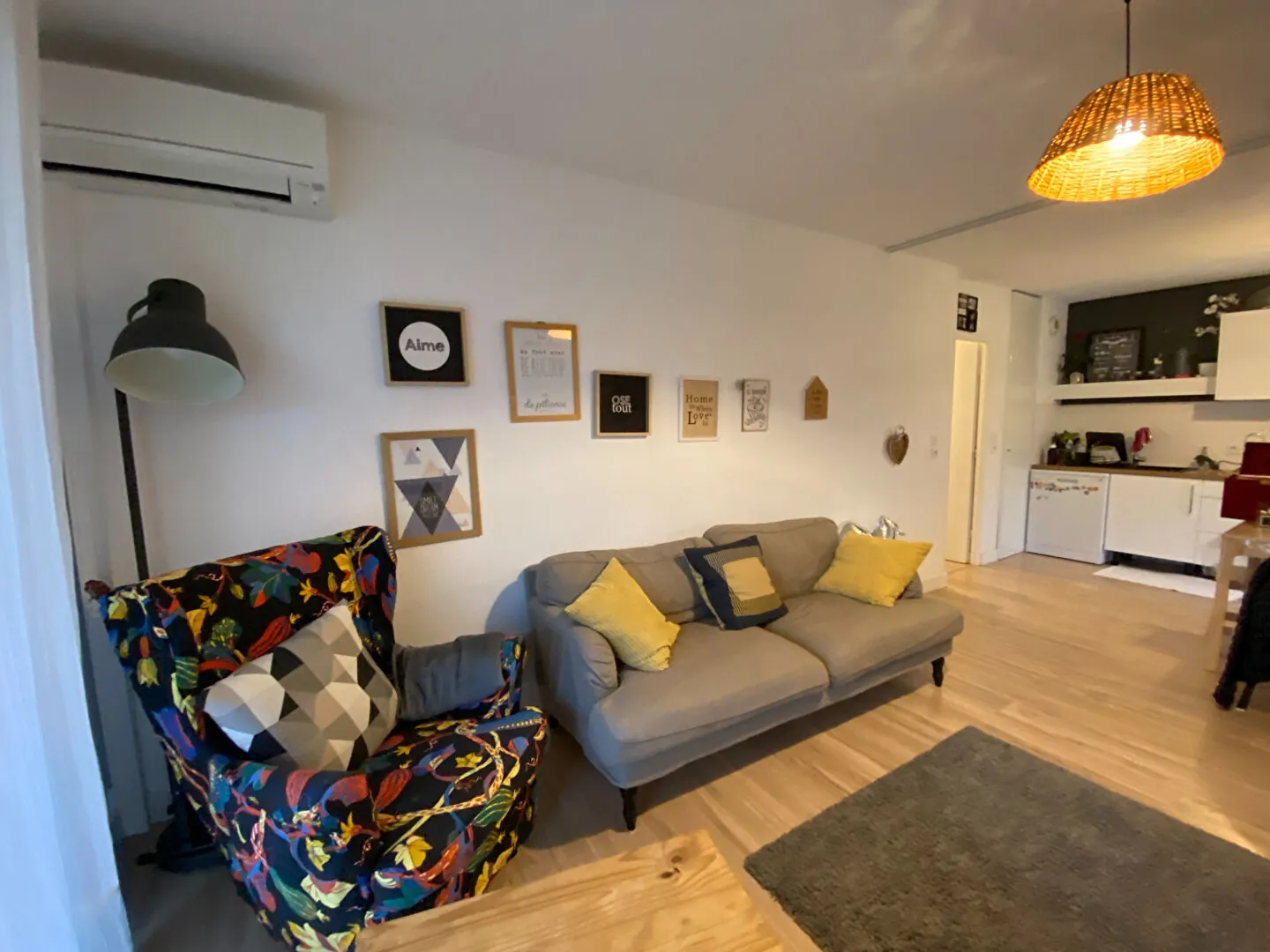 Appartement 3 pièces à Marseille 13009 avec terrasse, caves et stationnements en sous-sol