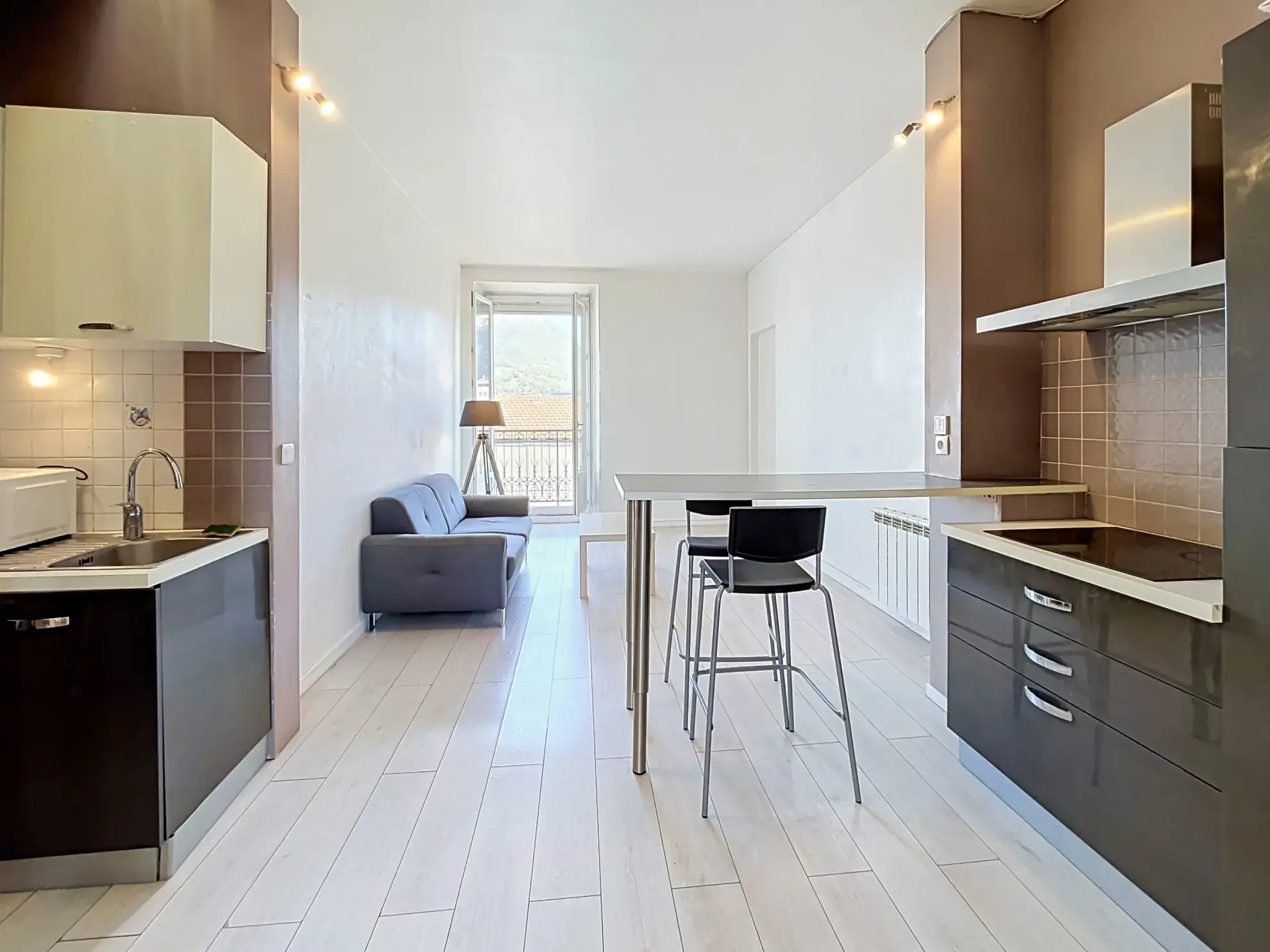 Appartement duplex meublé avec balcon et vue sur montagnes à Grenoble