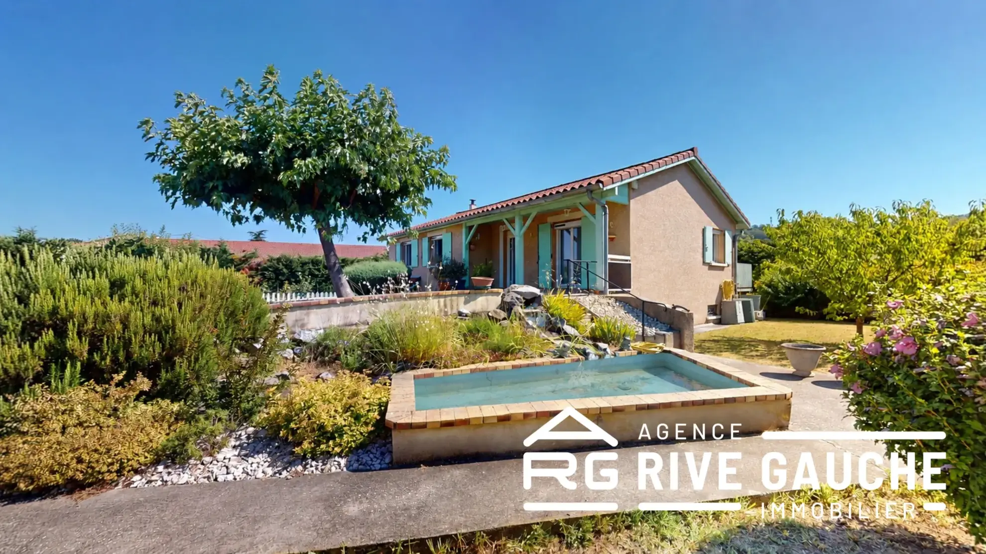 Maison de plain-pied à Saint Maurice l'exil avec jardin et sous-sol